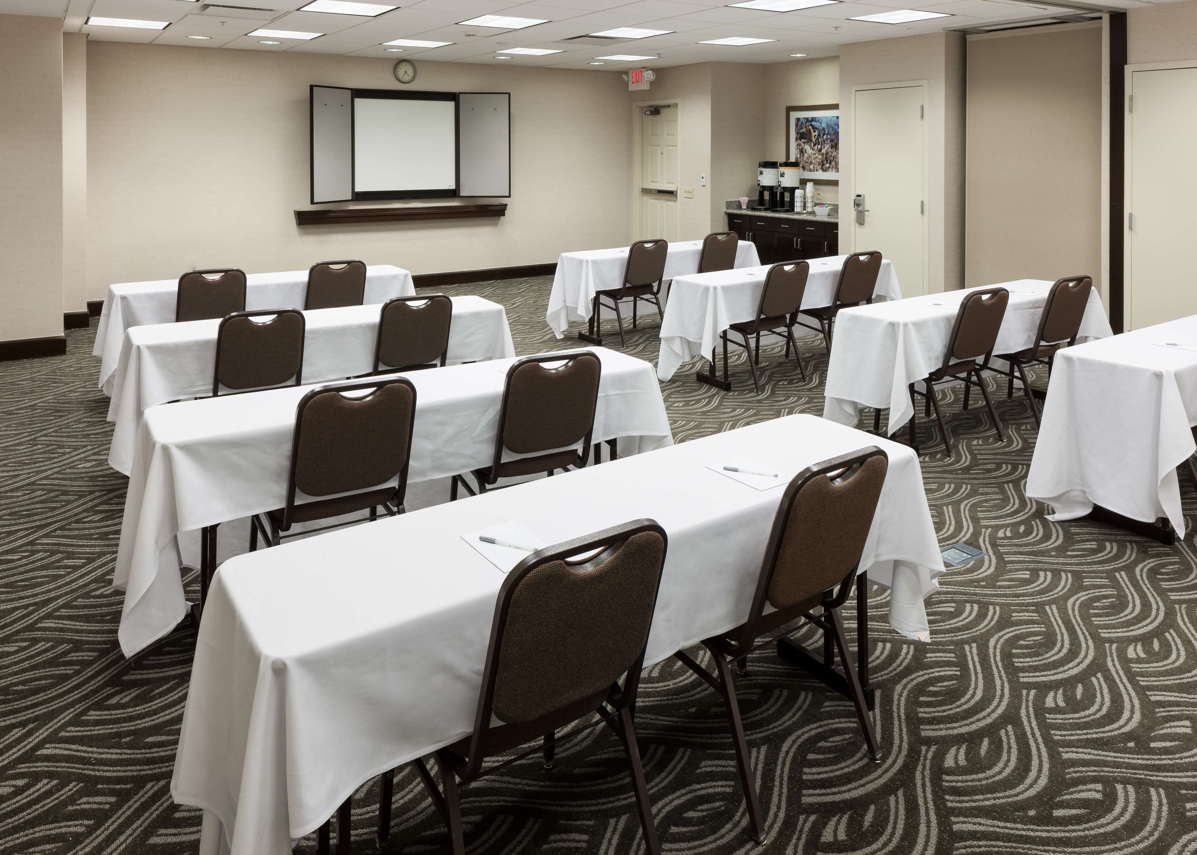 Hampton Inn & Suites Omaha-Downtown Hampton Inn & Suites Omaha-Downtown