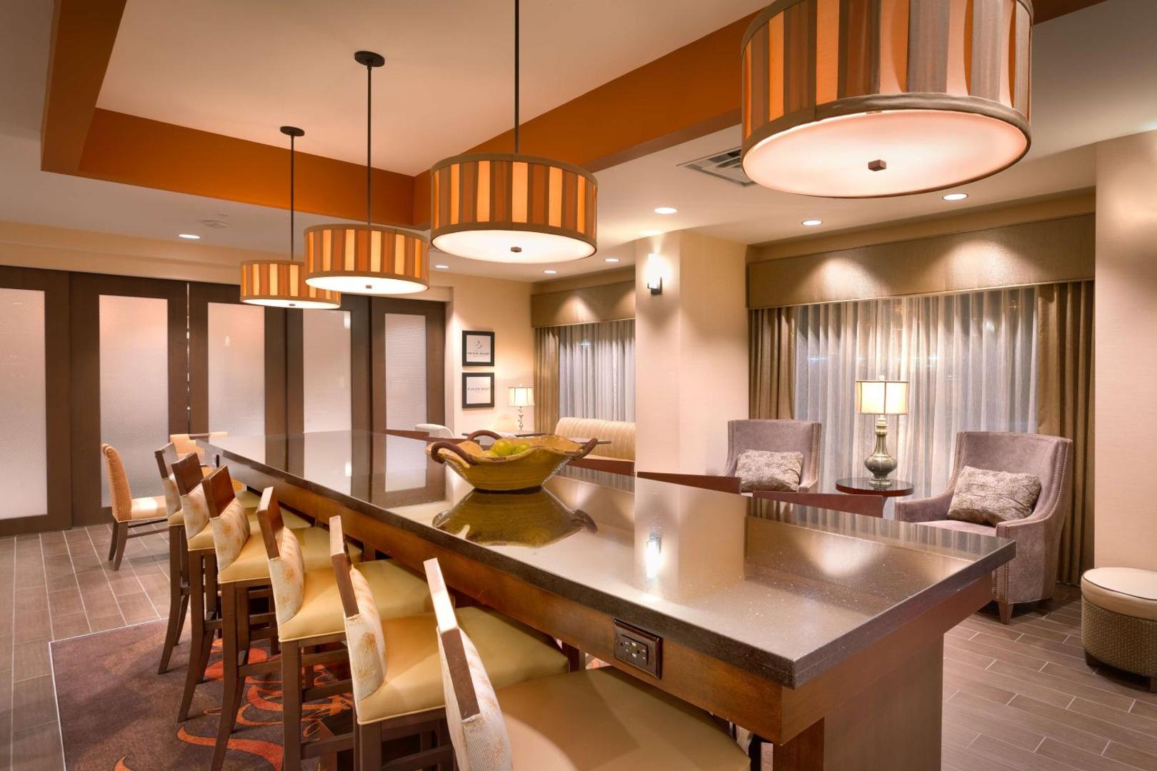 Hampton Inn Omaha/West Dodge Road (Old Mill) Hampton Inn Omaha/West Dodge Road (Old Mill)
