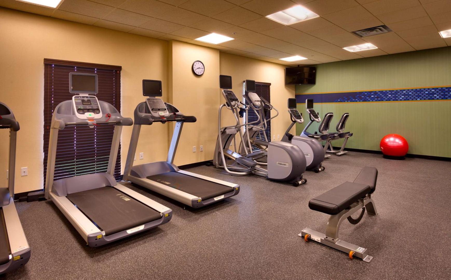 Hampton Inn Omaha/West Dodge Road (Old Mill) Hampton Inn Omaha/West Dodge Road (Old Mill)