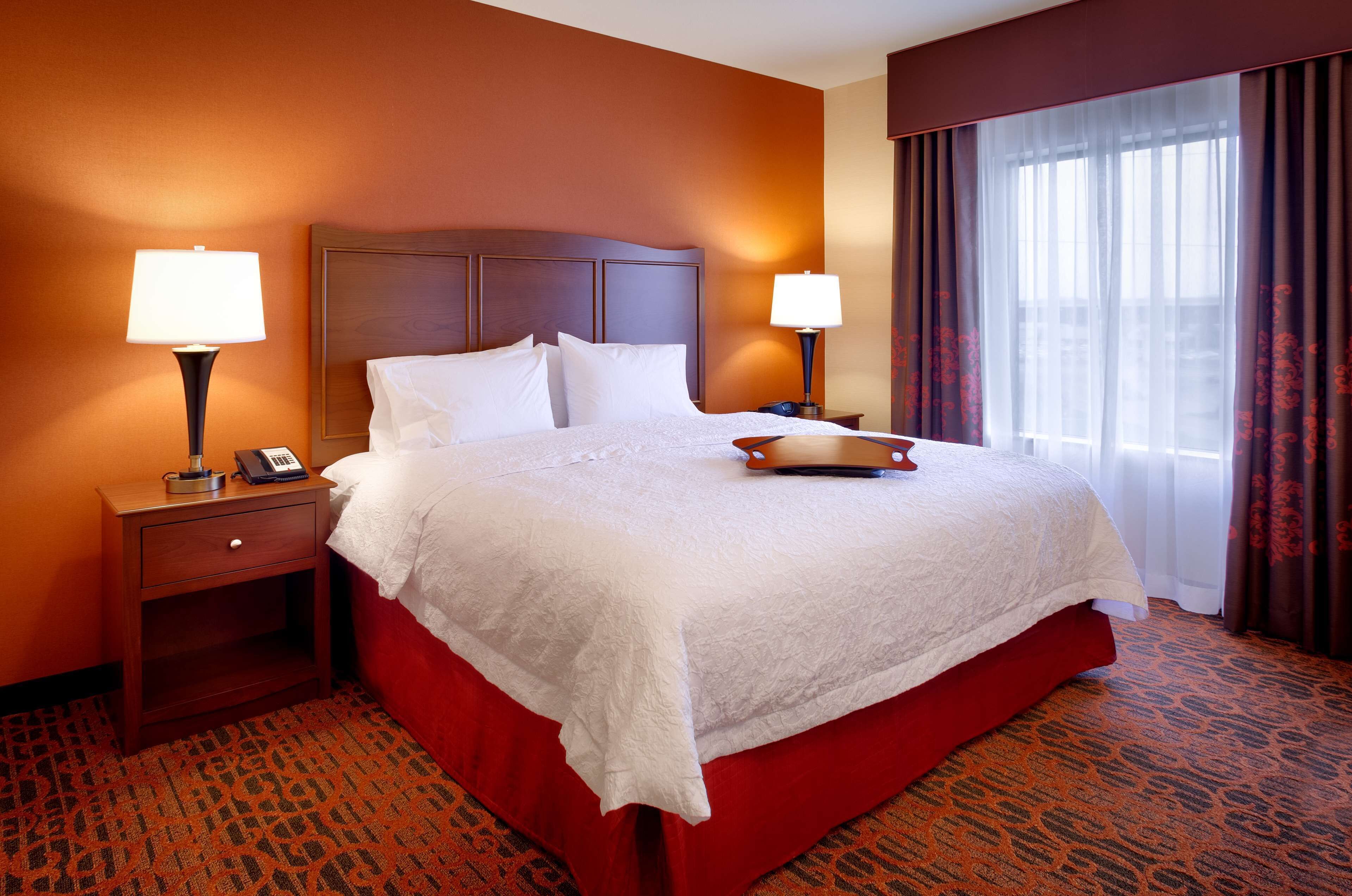 Hampton Inn Omaha/West Dodge Road (Old Mill) Hampton Inn Omaha/West Dodge Road (Old Mill)
