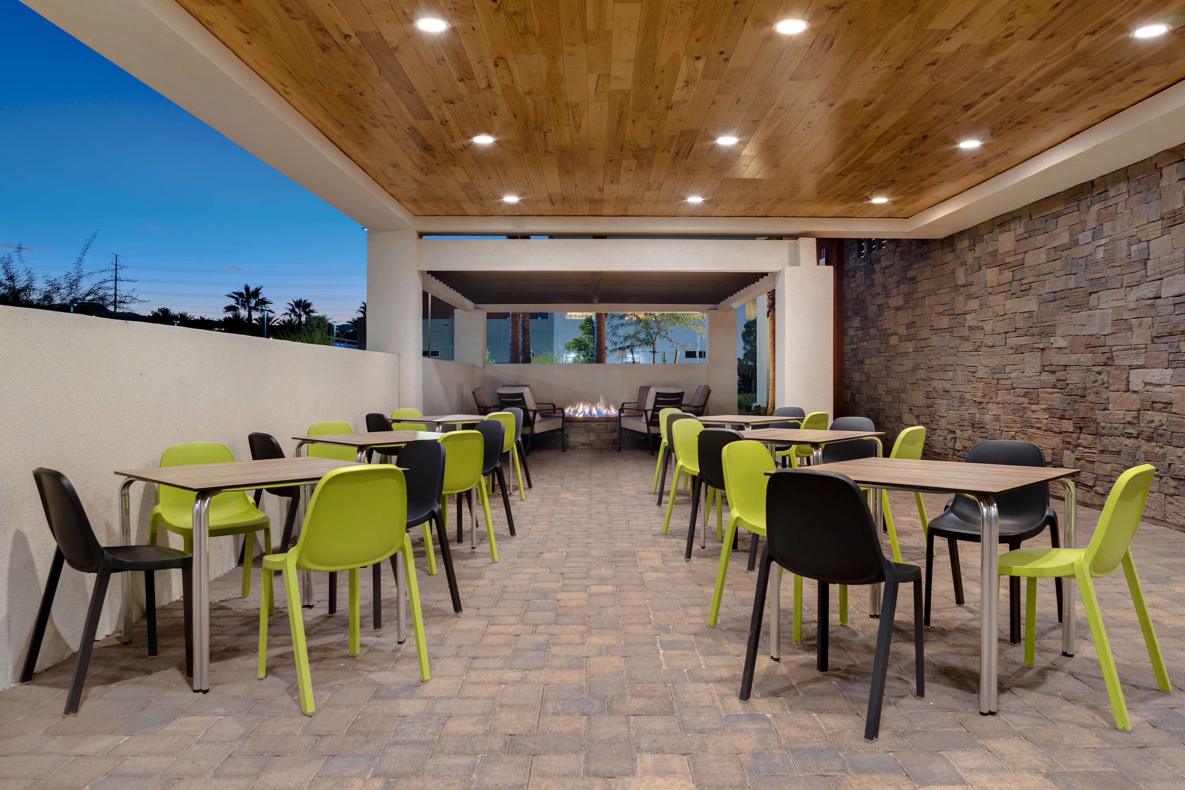 Home2 Suites by Hilton Las Vegas Southwest I-215 Curve Home2 Suites by Hilton Las Vegas Southwest I-215 Curve