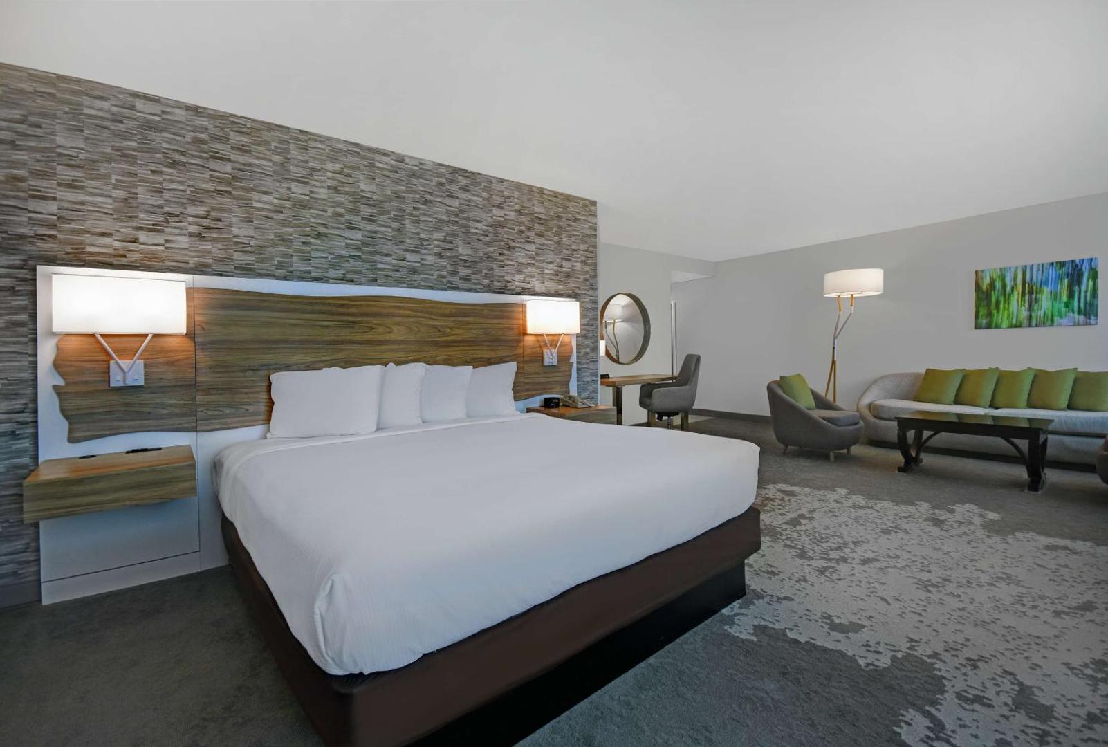 Hilton Hasbrouck Heights / Meadowlands