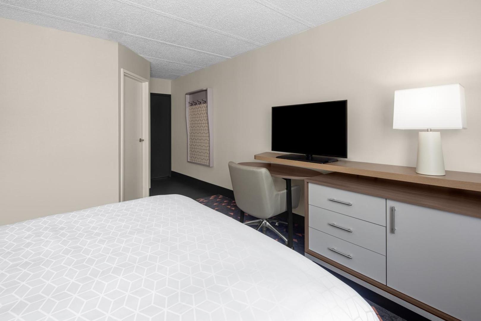 Holiday Inn Hasbrouck Heights - Meadowlands Holiday Inn Hasbrouck Heights - Meadowlands