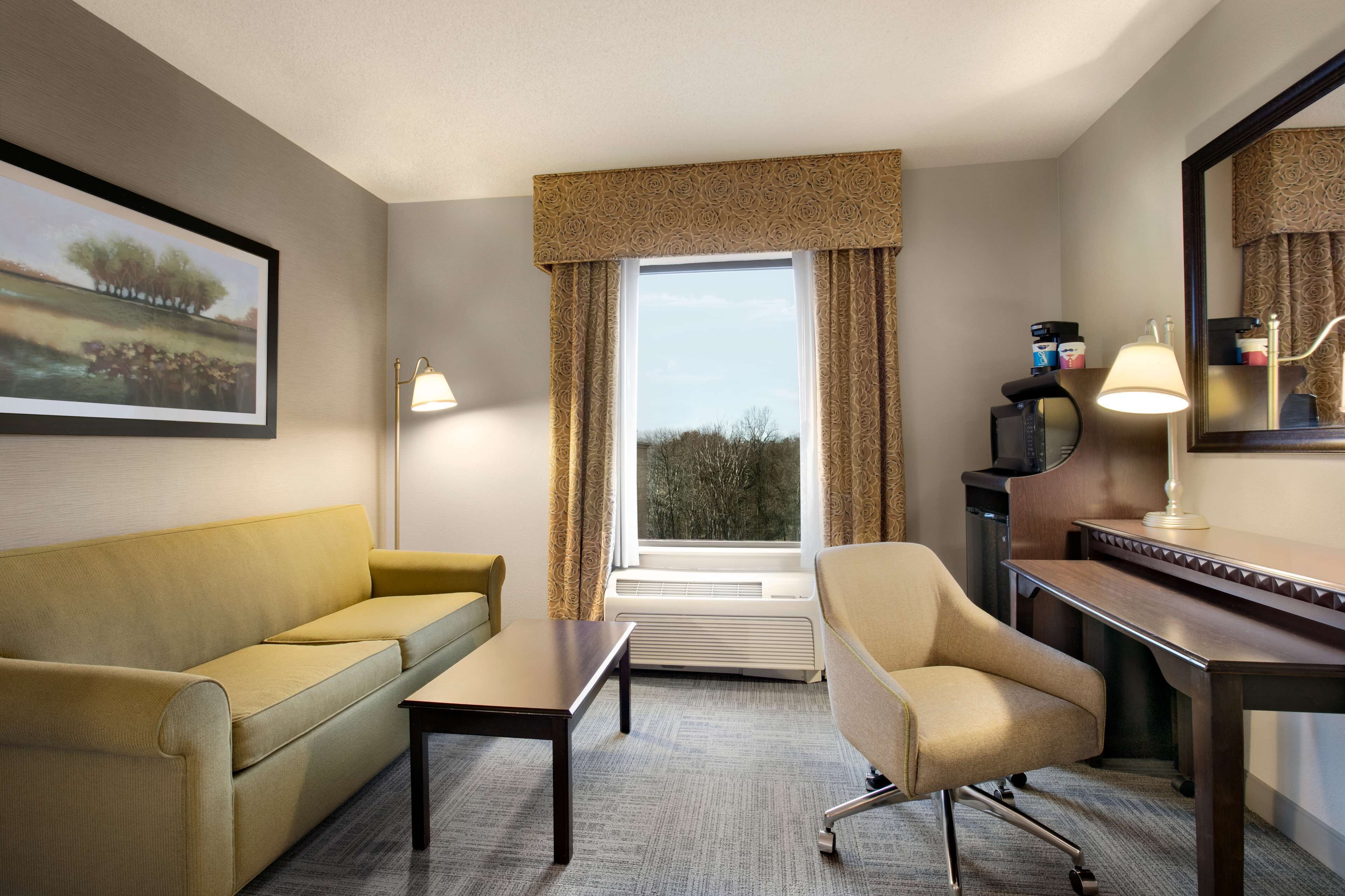 Hampton Inn & Suites Mahwah Hampton Inn & Suites Mahwah