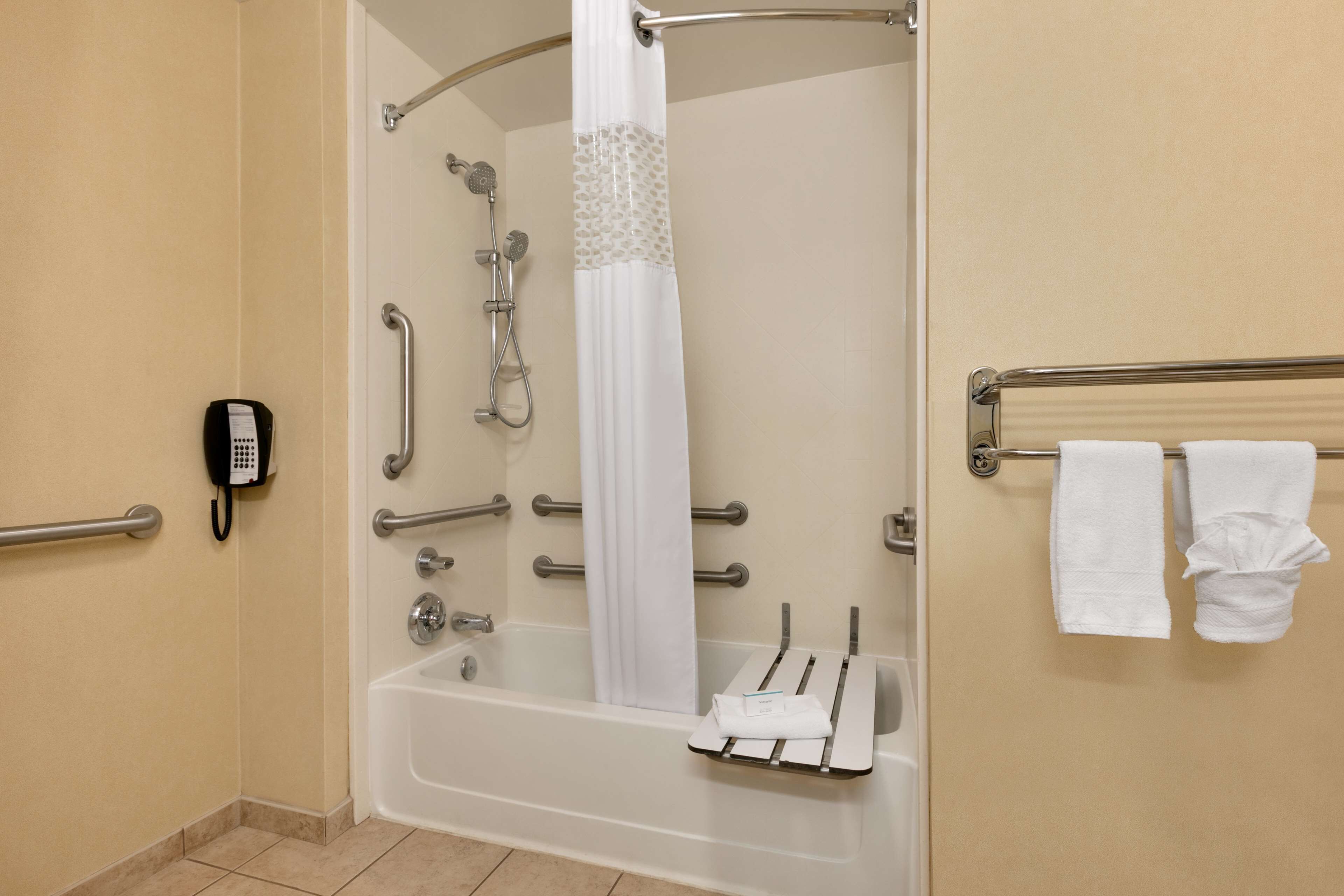 Hampton Inn & Suites Mahwah Hampton Inn & Suites Mahwah
