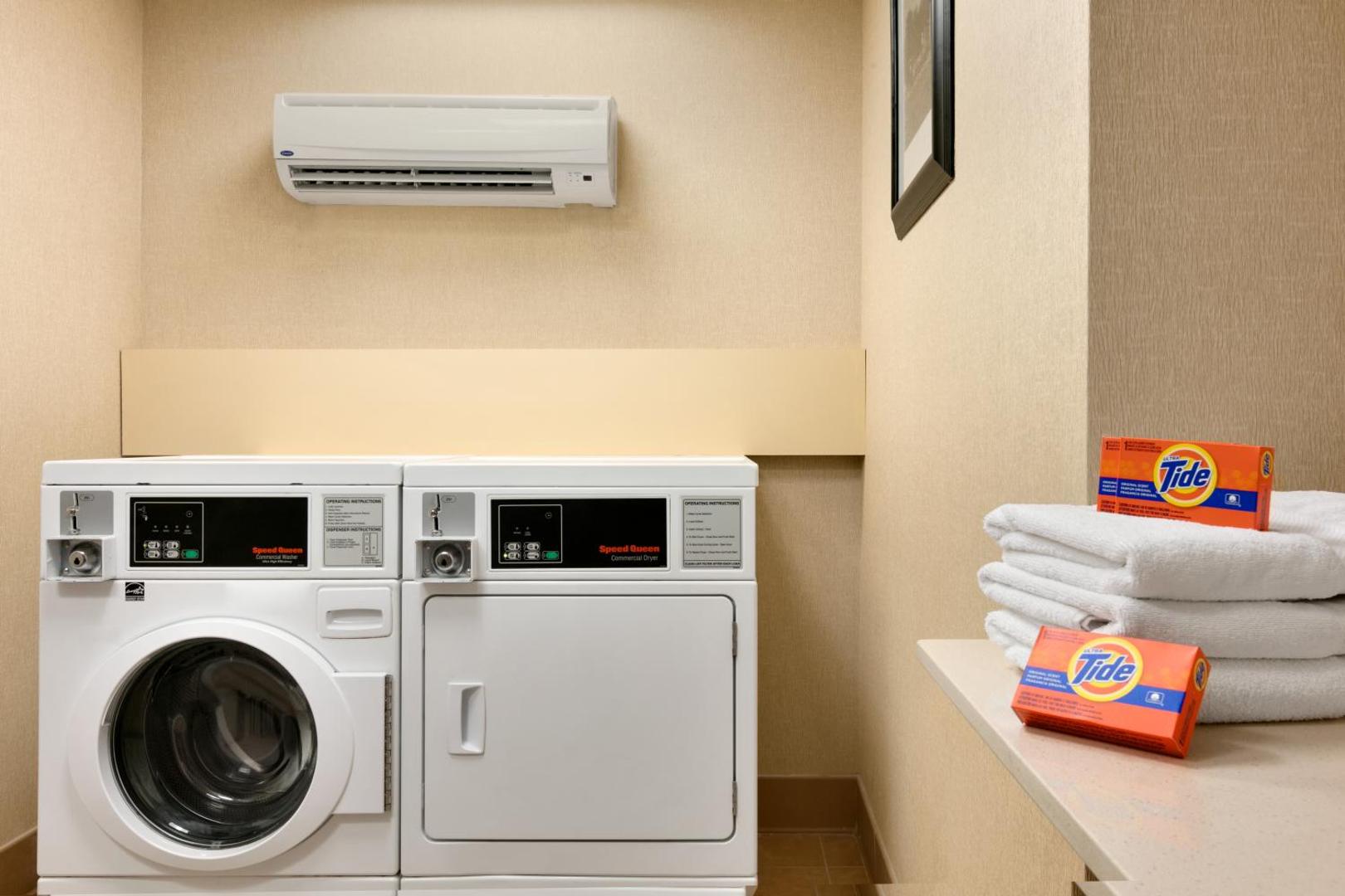 Hampton Inn & Suites Mahwah Hampton Inn & Suites Mahwah