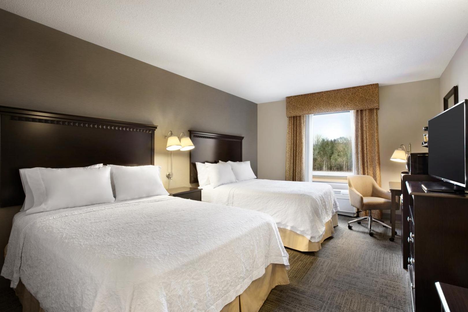 Hampton Inn & Suites Mahwah Hampton Inn & Suites Mahwah