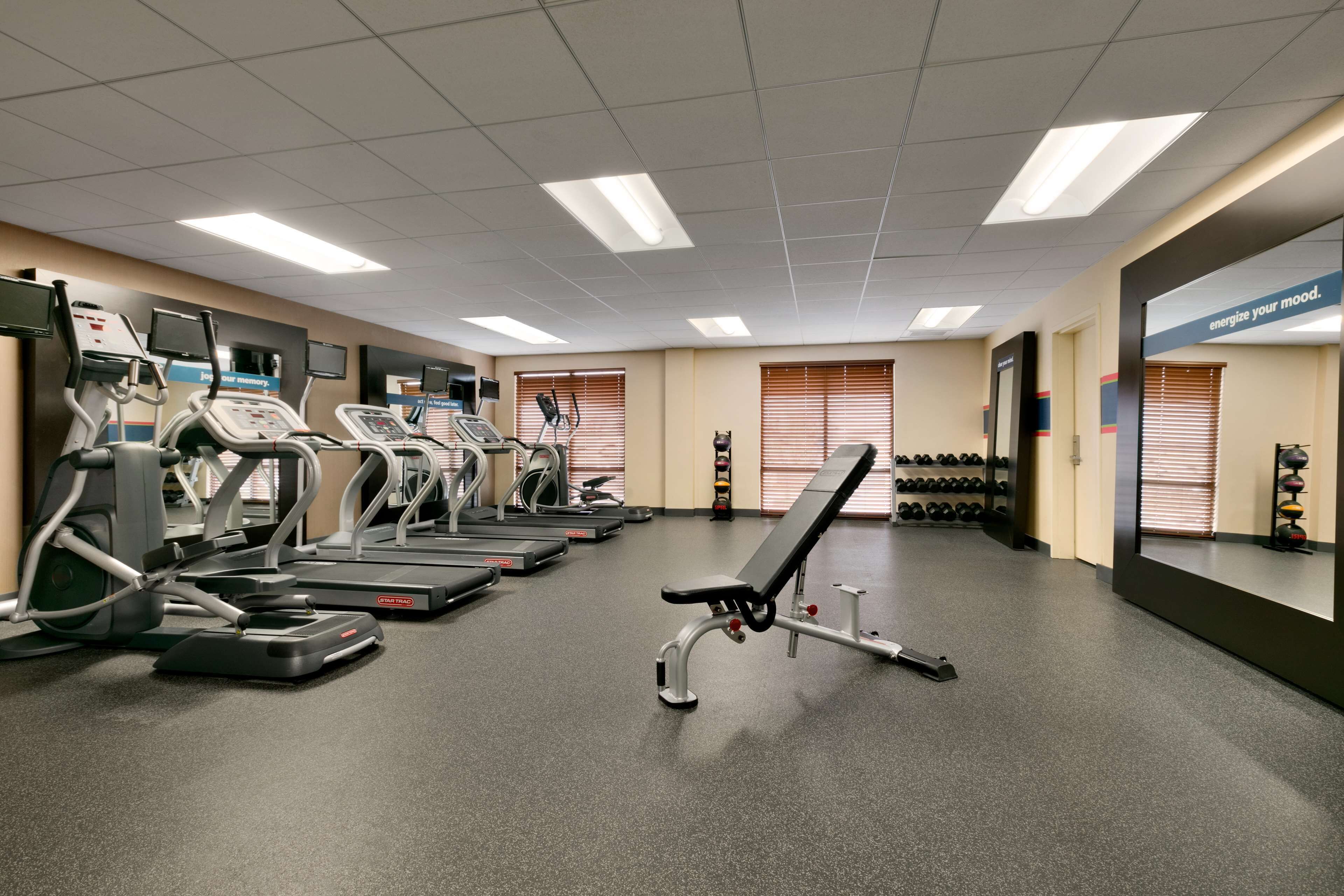Hampton Inn & Suites Mahwah Hampton Inn & Suites Mahwah