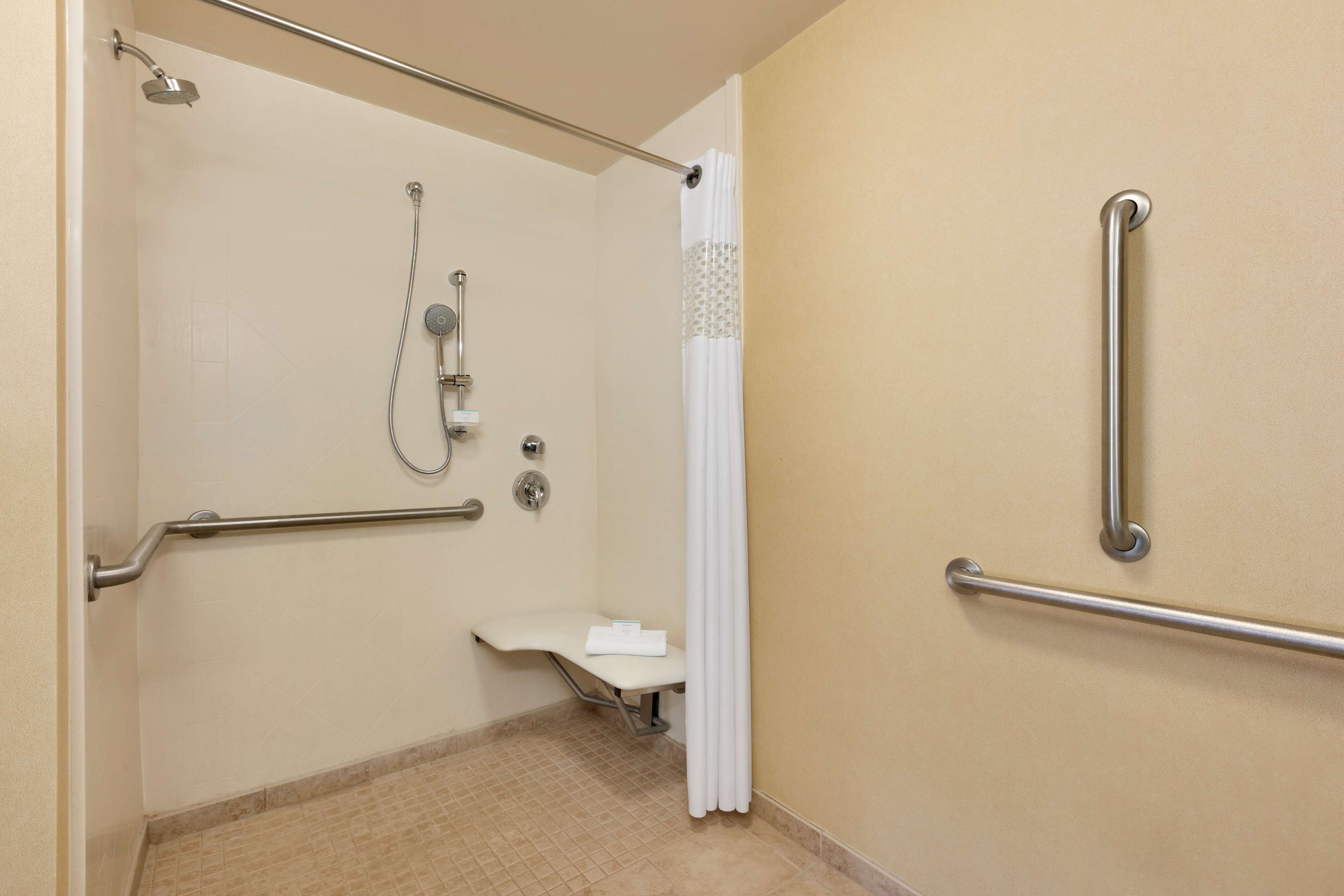 Hampton Inn & Suites Mahwah Hampton Inn & Suites Mahwah