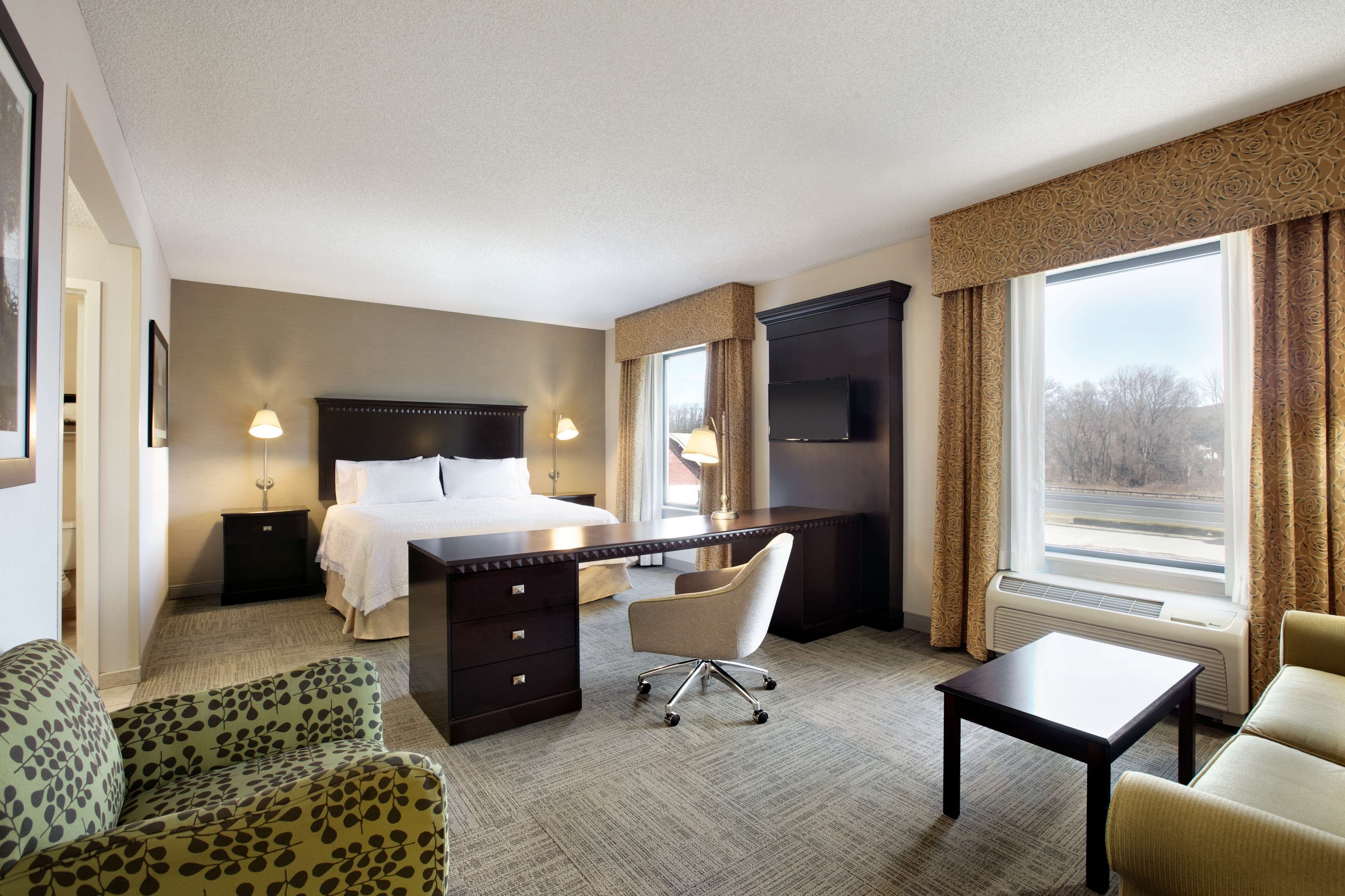 Hampton Inn & Suites Mahwah Hampton Inn & Suites Mahwah