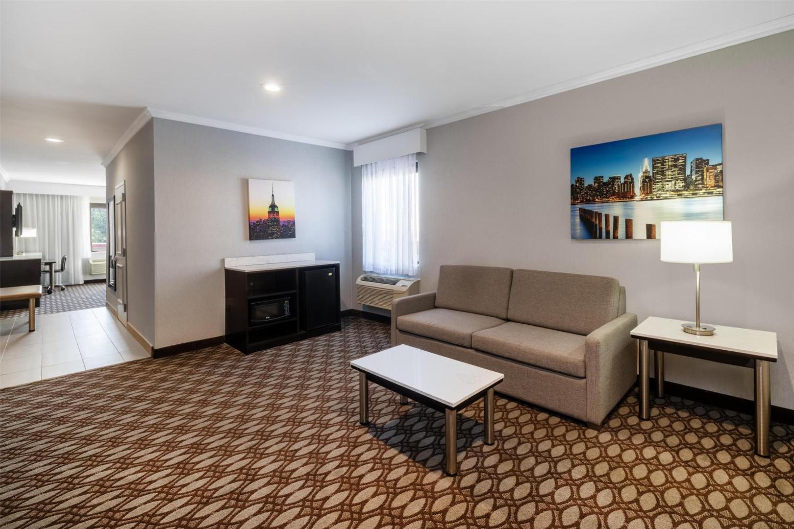 Best Western Premier NYC Gateway Hotel
