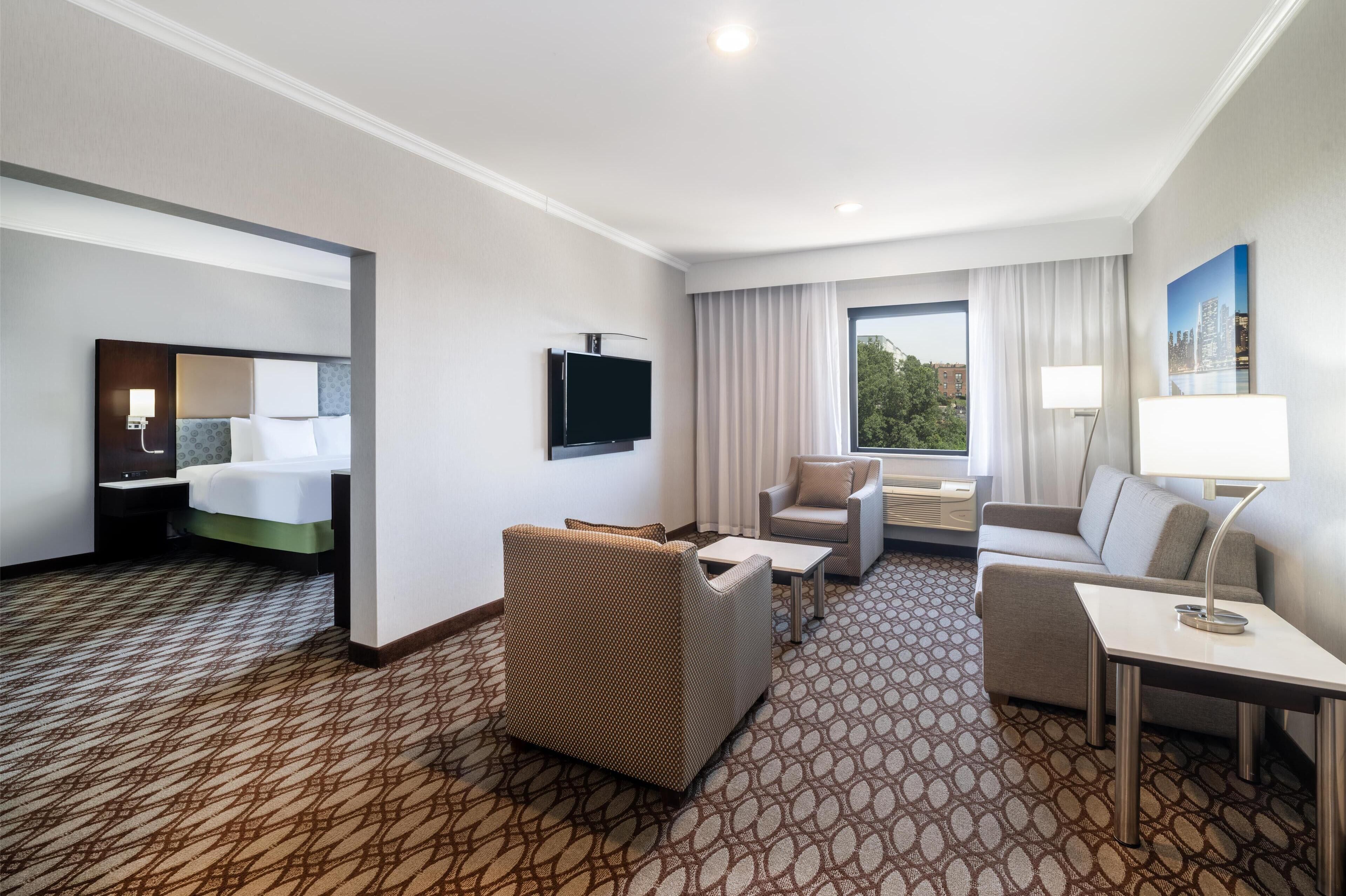 Best Western Premier NYC Gateway Hotel
