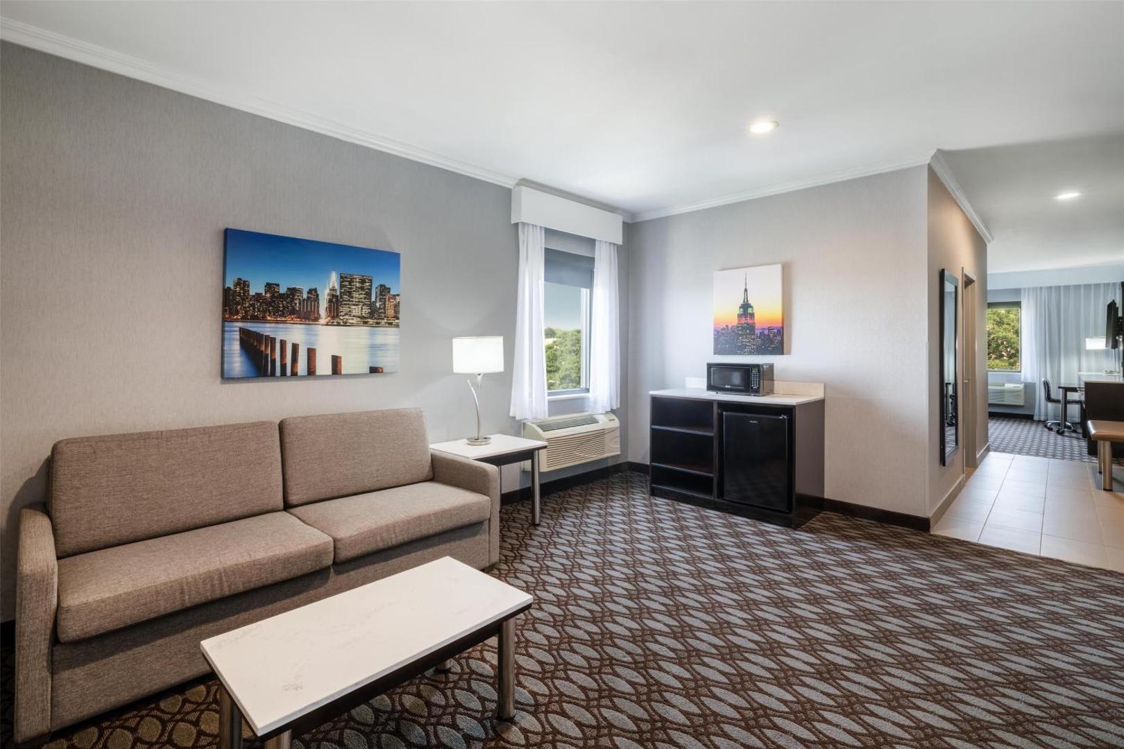 Best Western Premier NYC Gateway Hotel