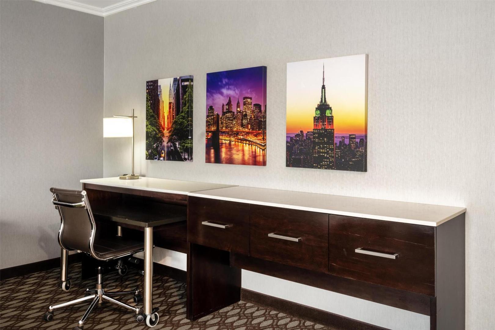 Best Western Premier NYC Gateway Hotel