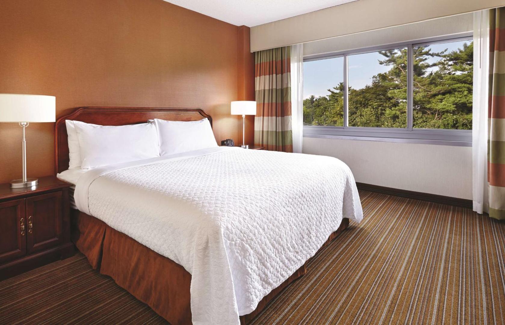 Embassy Suites by Hilton Parsippany Embassy Suites by Hilton Parsippany
