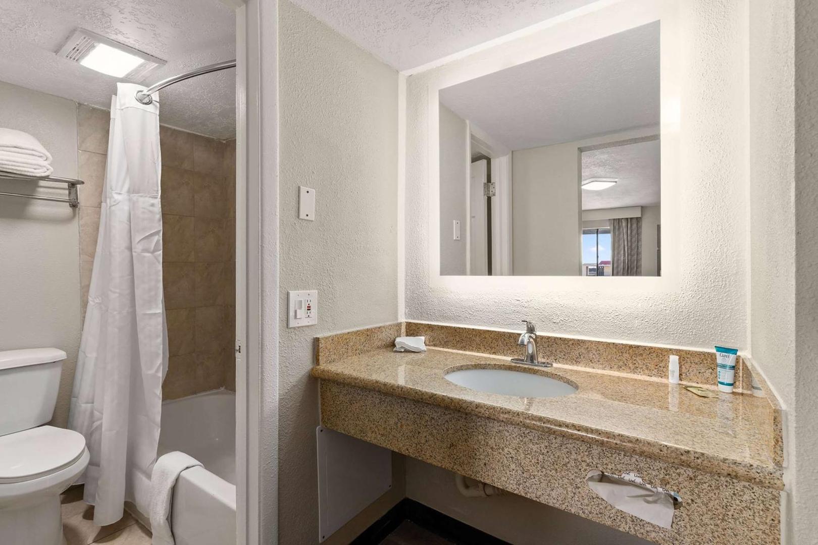 Days Inn by Wyndham Albuquerque Northeast Days Inn by Wyndham Albuquerque Northeast