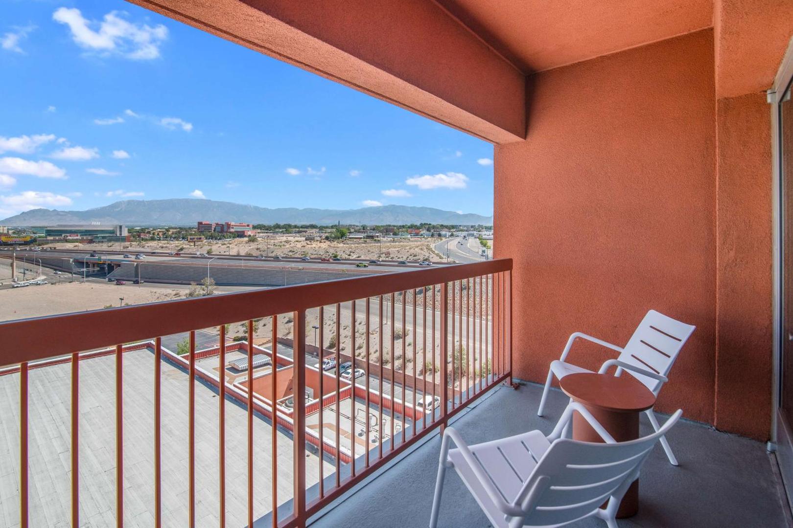 Embassy Suites Albuquerque - Hotel & Spa Embassy Suites Albuquerque - Hotel & Spa