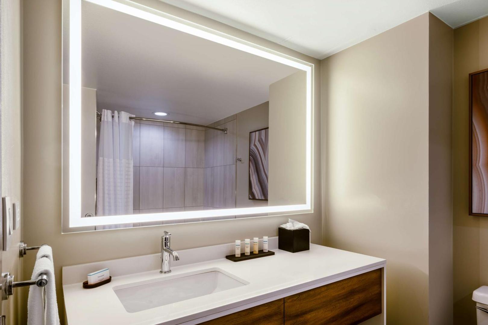 Embassy Suites Albuquerque - Hotel & Spa Embassy Suites Albuquerque - Hotel & Spa