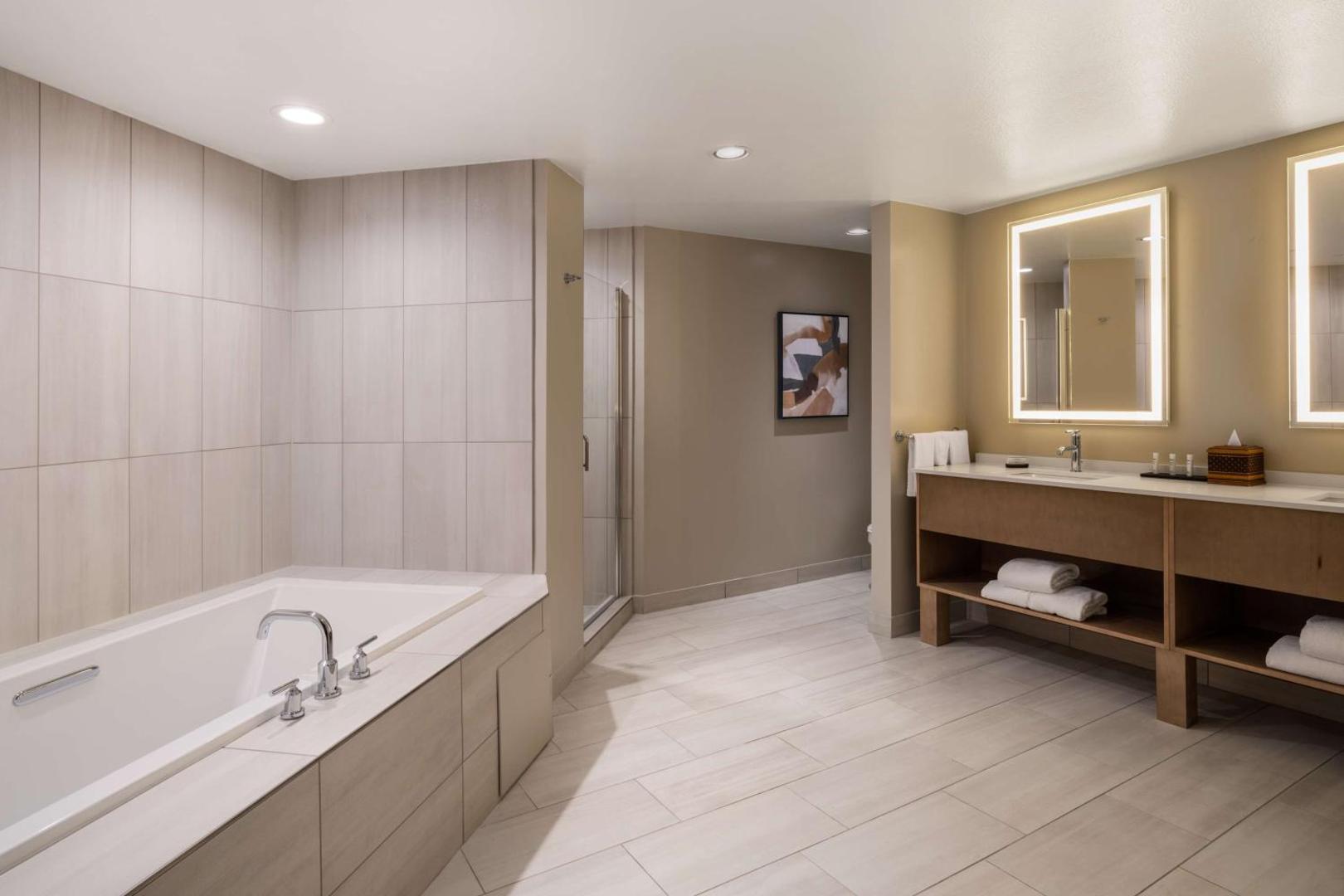 Embassy Suites Albuquerque - Hotel & Spa Embassy Suites Albuquerque - Hotel & Spa