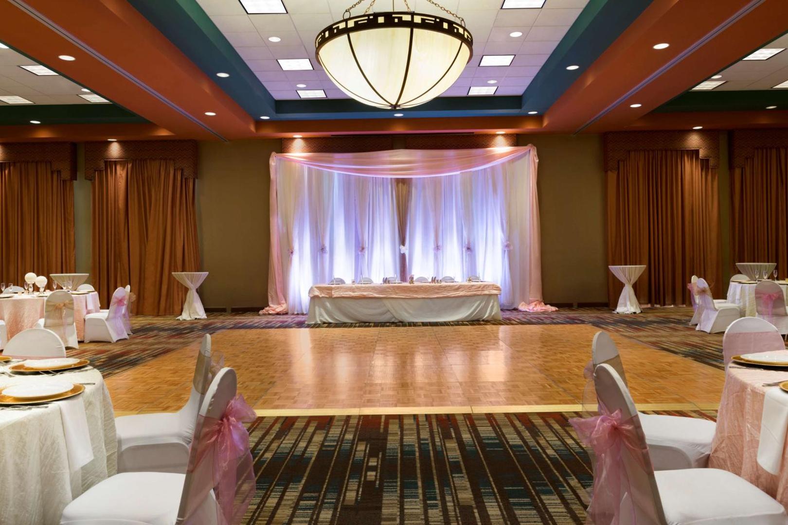 Embassy Suites Albuquerque - Hotel & Spa Embassy Suites Albuquerque - Hotel & Spa