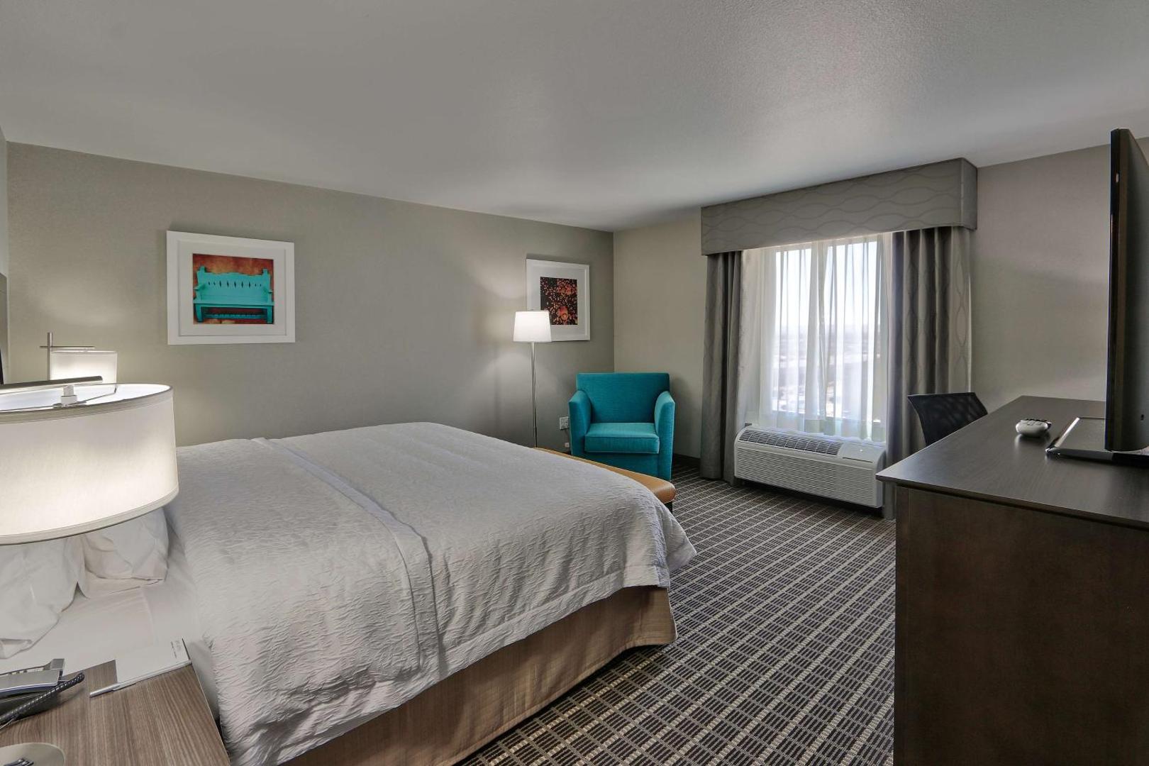 Hampton Inn & Suites Albuquerque Airport Hampton Inn & Suites Albuquerque Airport
