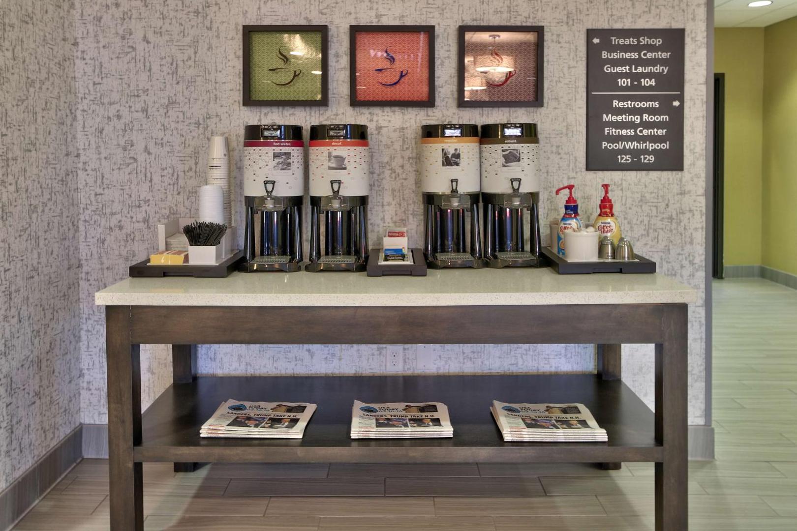 Hampton Inn & Suites Albuquerque Airport Hampton Inn & Suites Albuquerque Airport