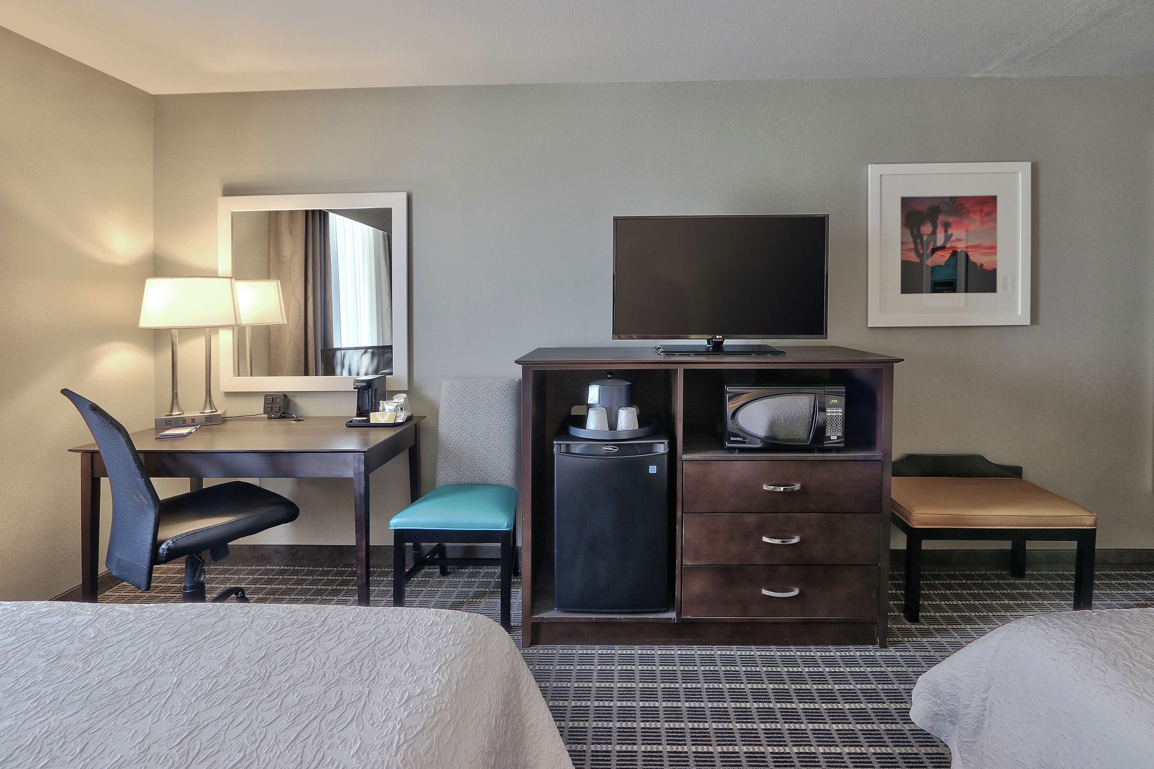 Hampton Inn & Suites Albuquerque Airport Hampton Inn & Suites Albuquerque Airport