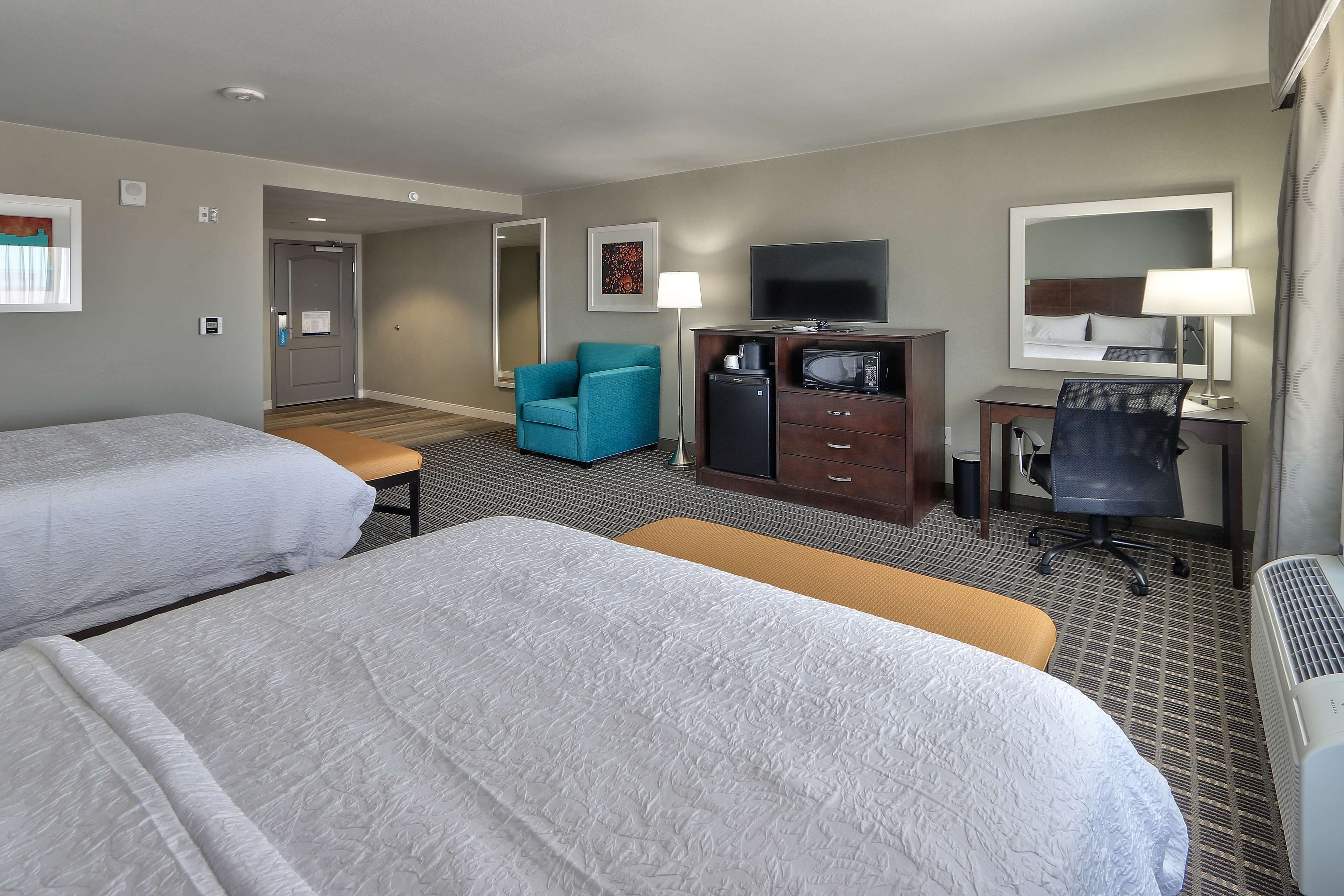 Hampton Inn & Suites Albuquerque Airport Hampton Inn & Suites Albuquerque Airport