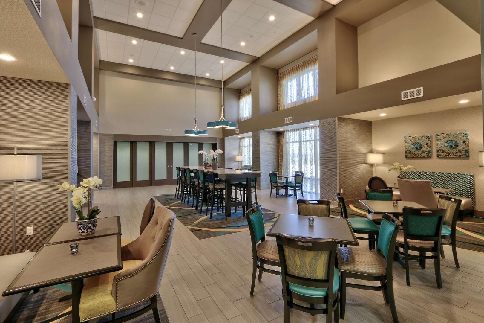 Hampton Inn & Suites Albuquerque Airport Hampton Inn & Suites Albuquerque Airport