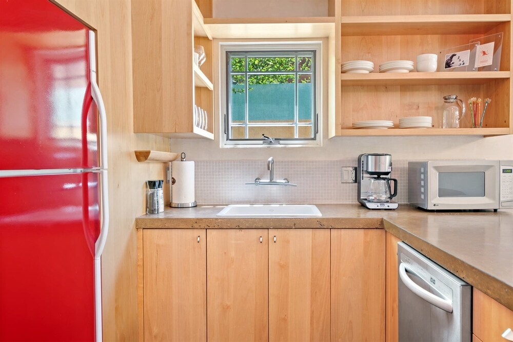 Casa Godzilla Casa Godzilla