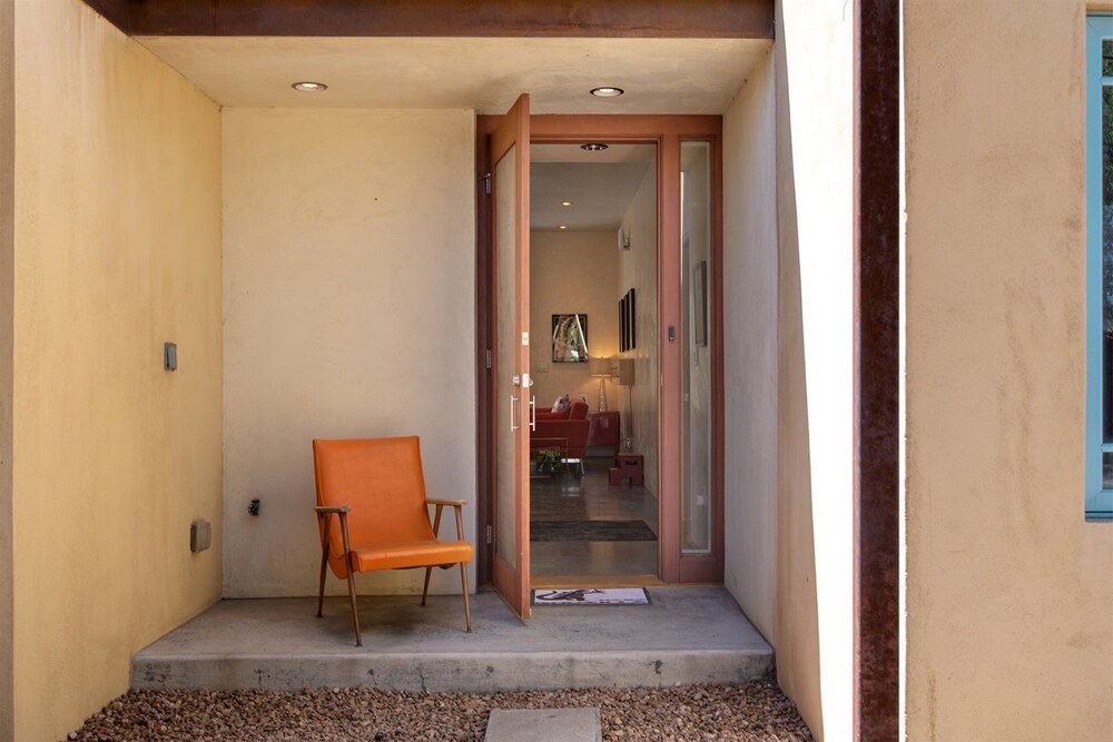 Casa Godzilla Casa Godzilla