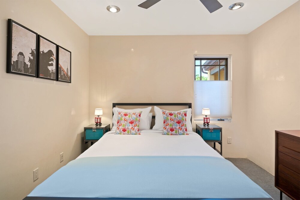 Casa Godzilla Casa Godzilla