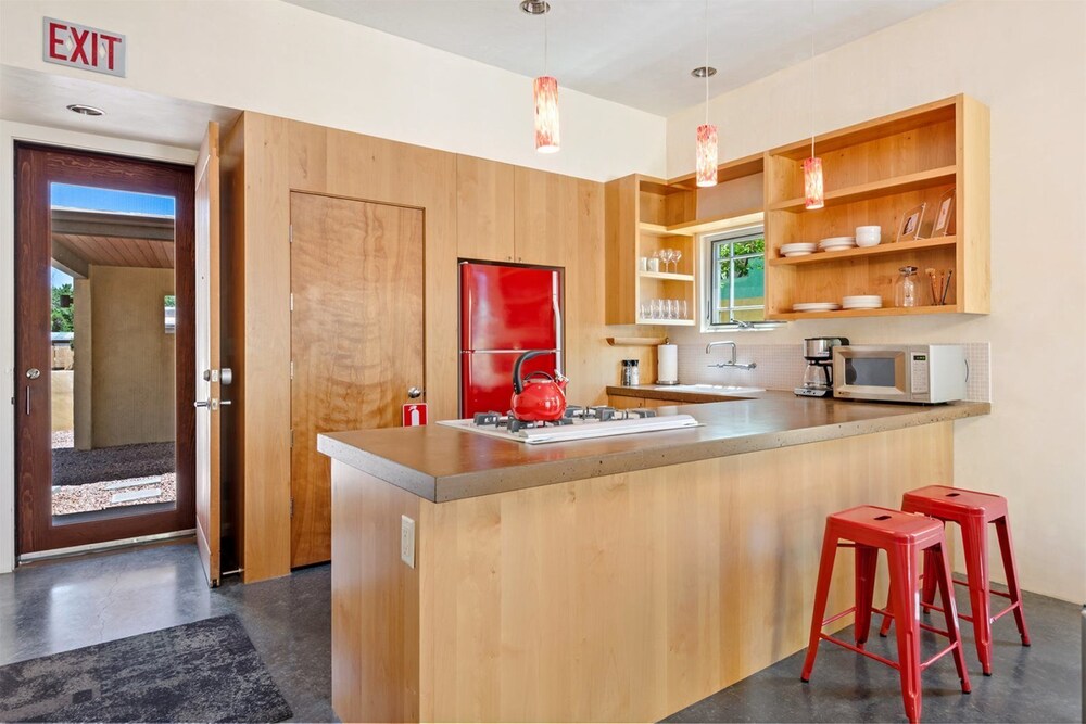 Casa Godzilla Casa Godzilla