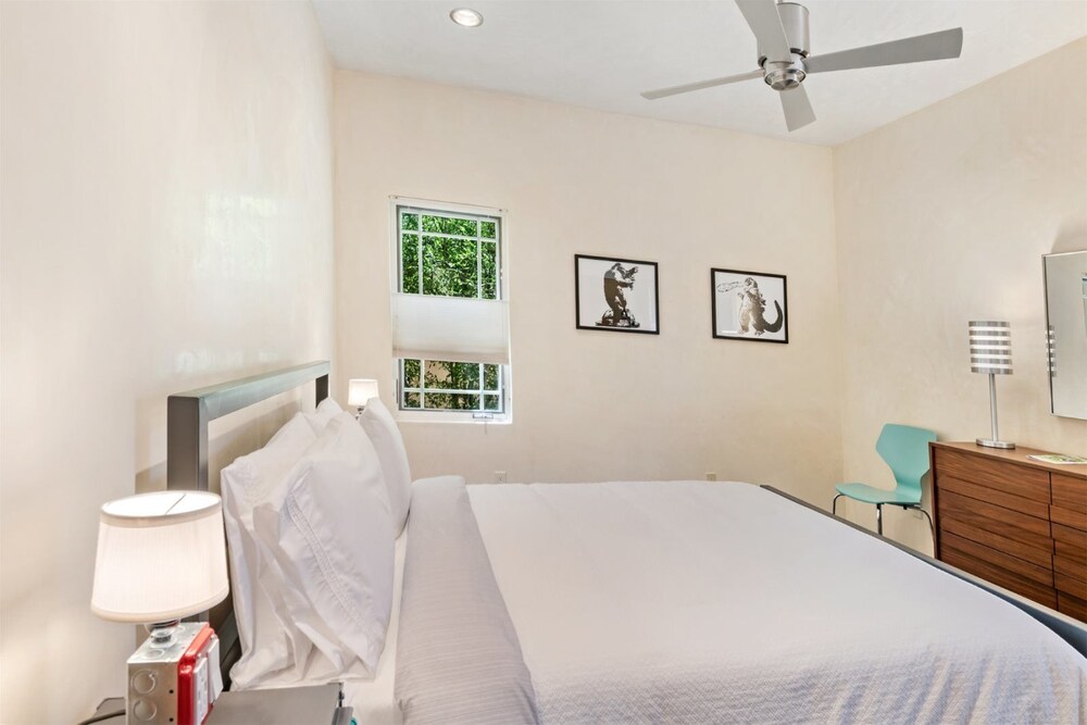 Casa Godzilla Casa Godzilla