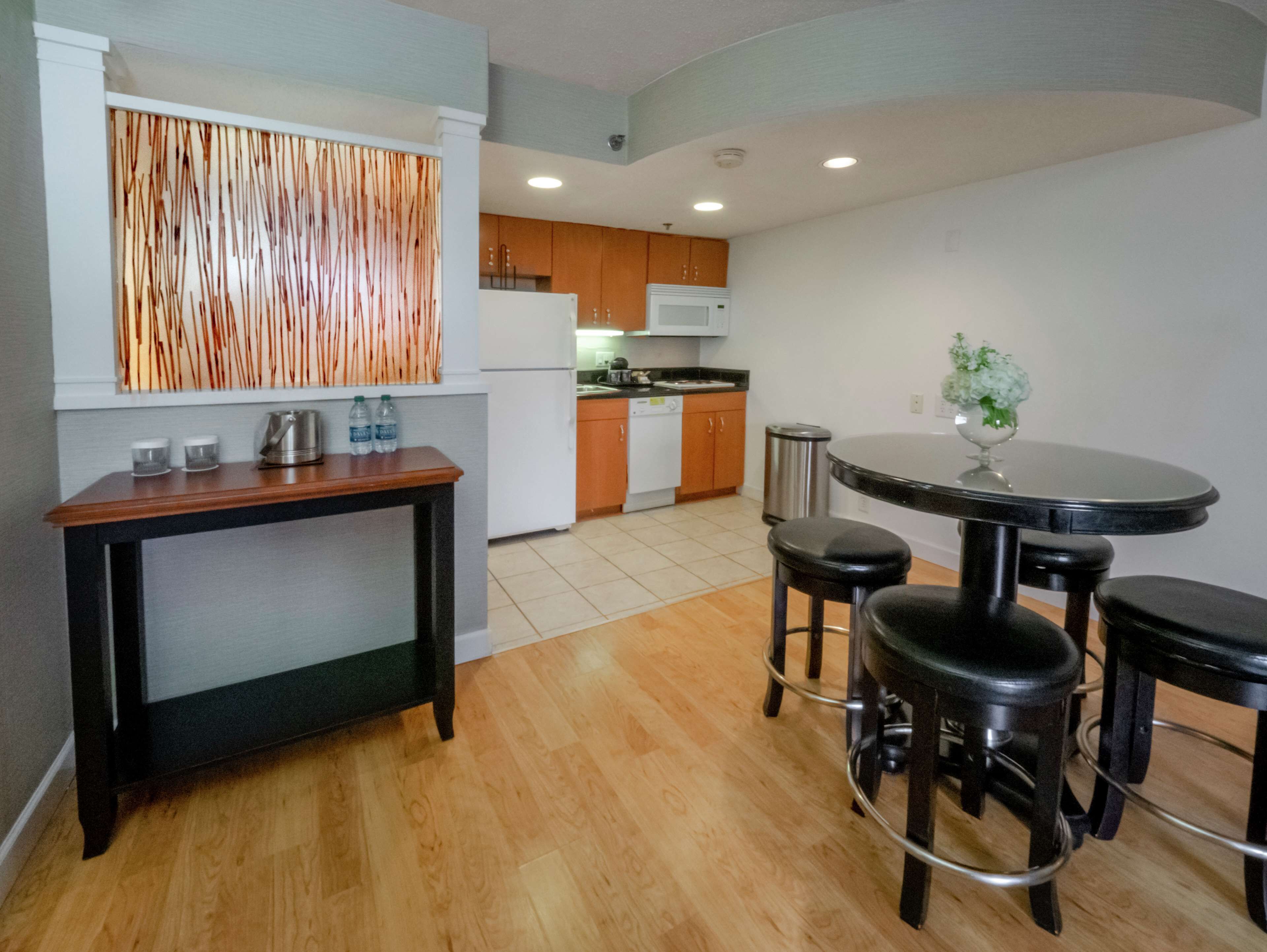 DoubleTree by Hilton Hotel Buffalo - Amherst