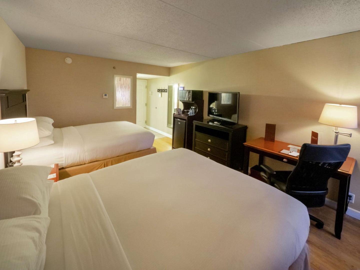 DoubleTree by Hilton Hotel Buffalo - Amherst