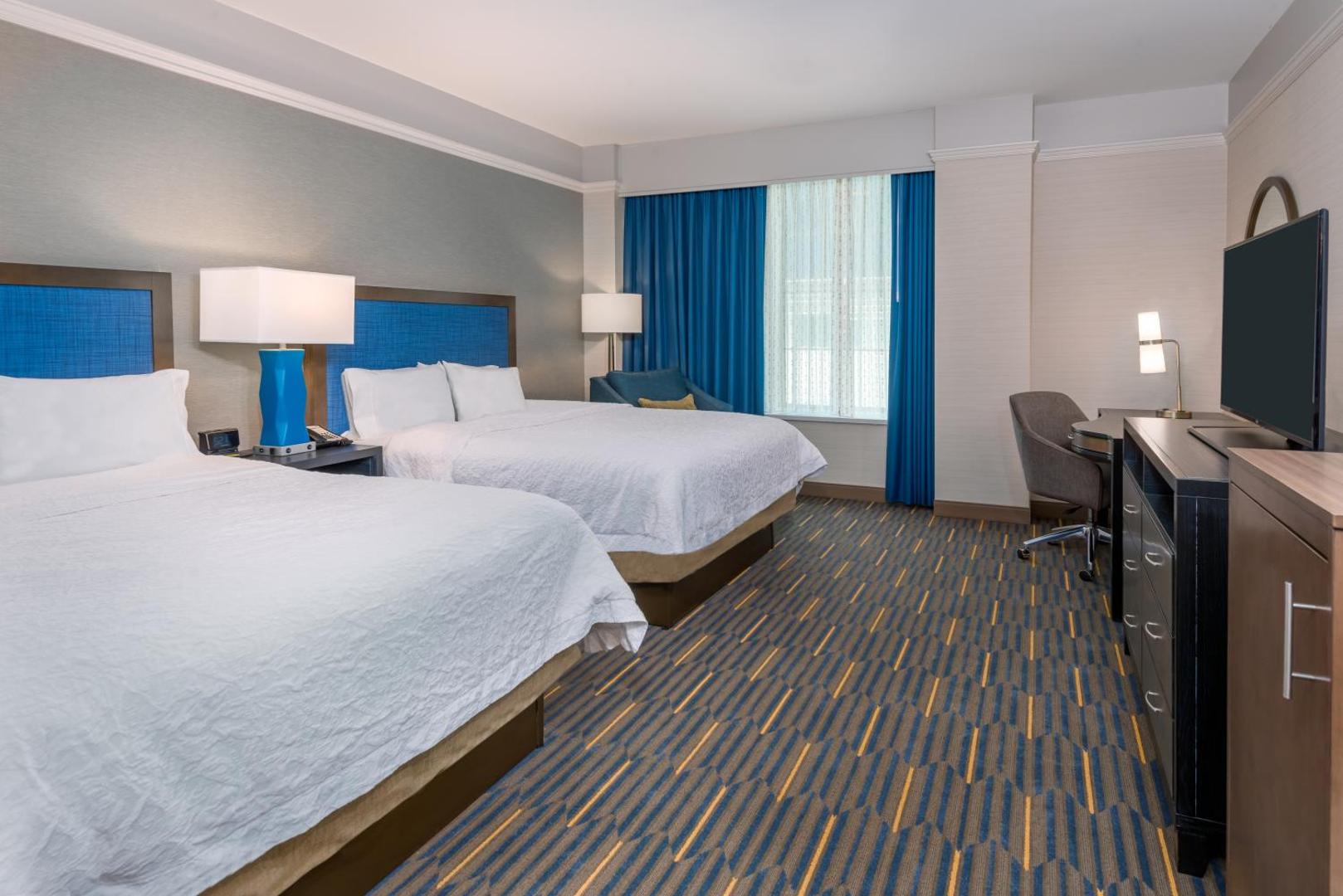 Hampton Inn & Suites Buffalo/Downtown Hampton Inn & Suites Buffalo/Downtown