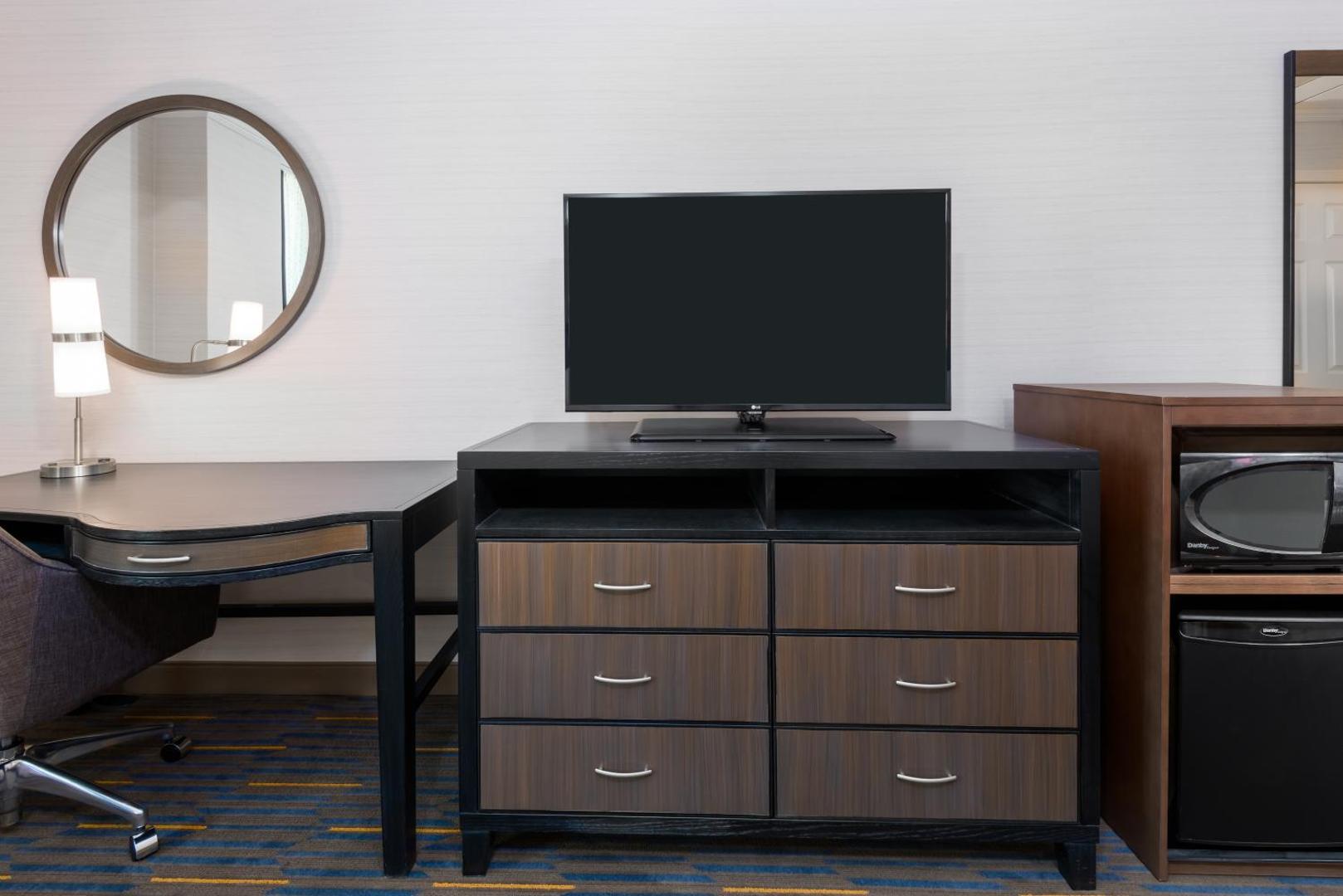 Hampton Inn & Suites Buffalo/Downtown Hampton Inn & Suites Buffalo/Downtown