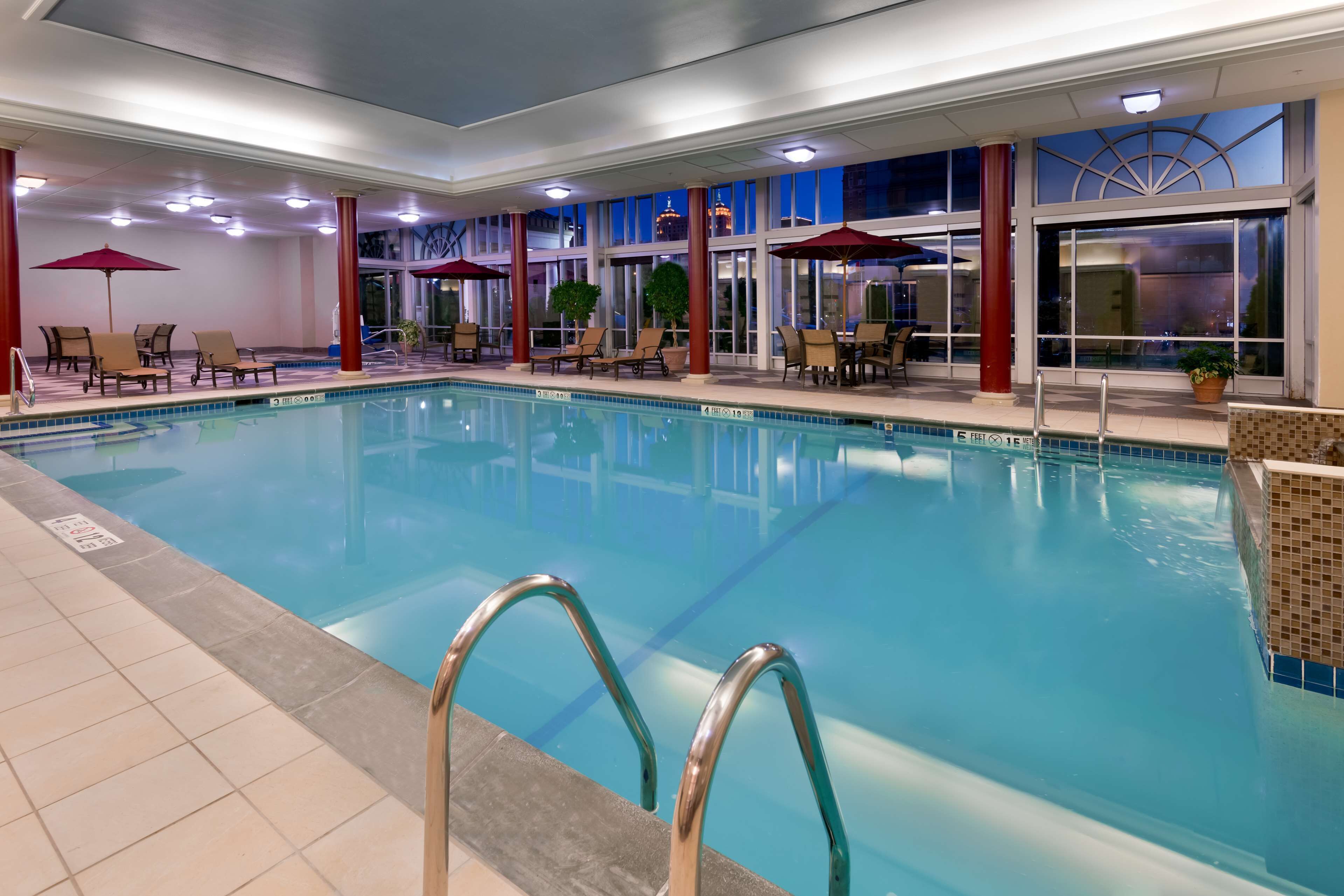 Hampton Inn & Suites Buffalo/Downtown Hampton Inn & Suites Buffalo/Downtown
