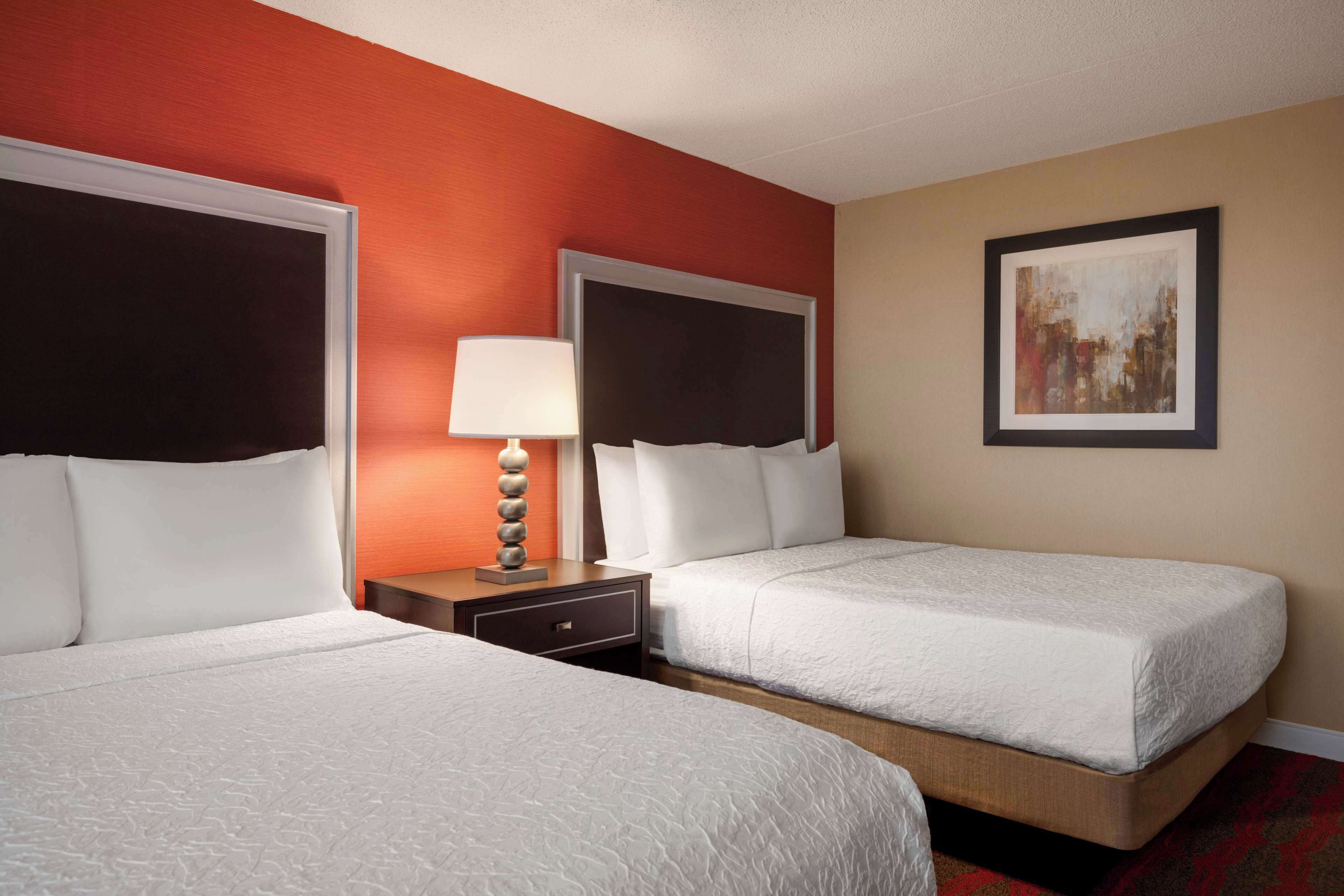 DoubleTree by Hilton New York LaGuardia