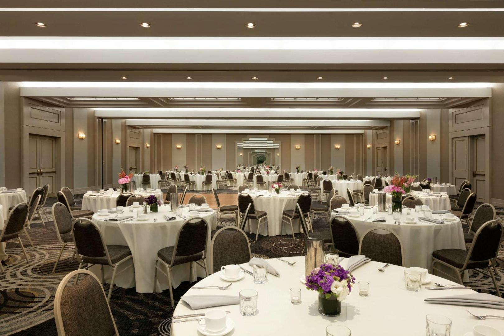 DoubleTree by Hilton New York LaGuardia