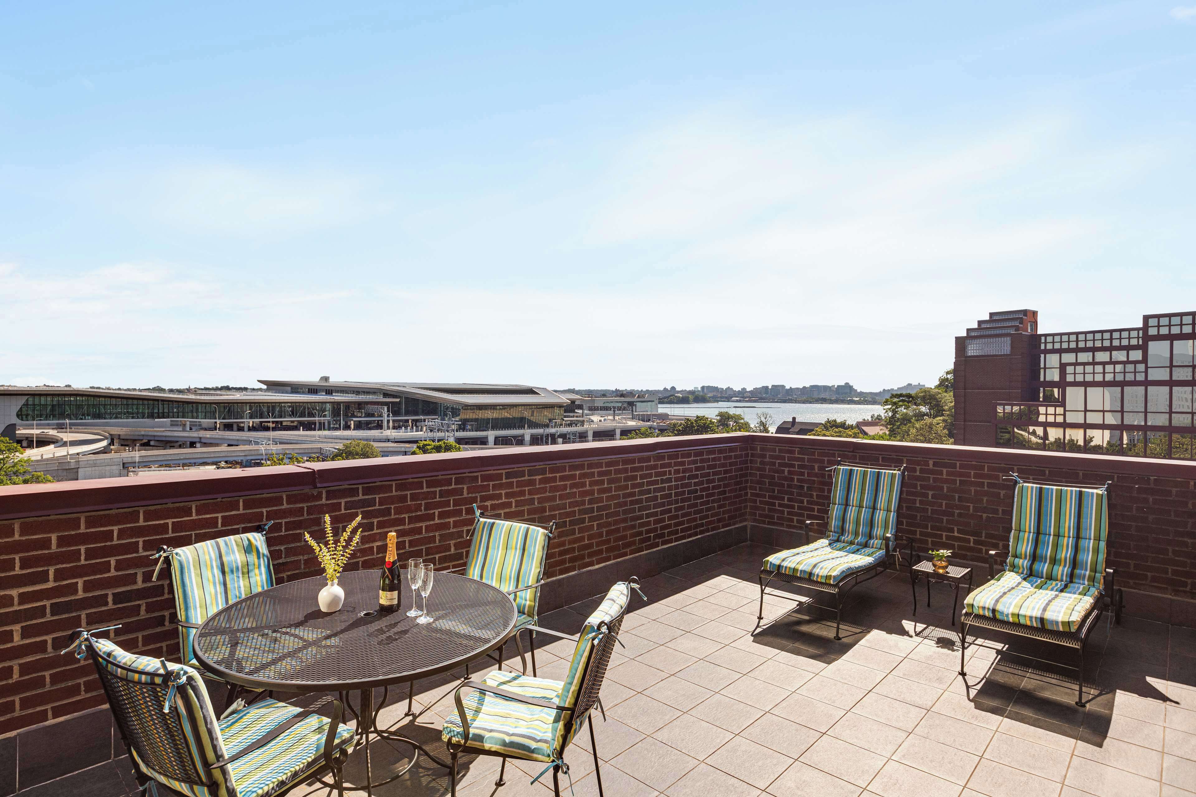 DoubleTree by Hilton New York LaGuardia