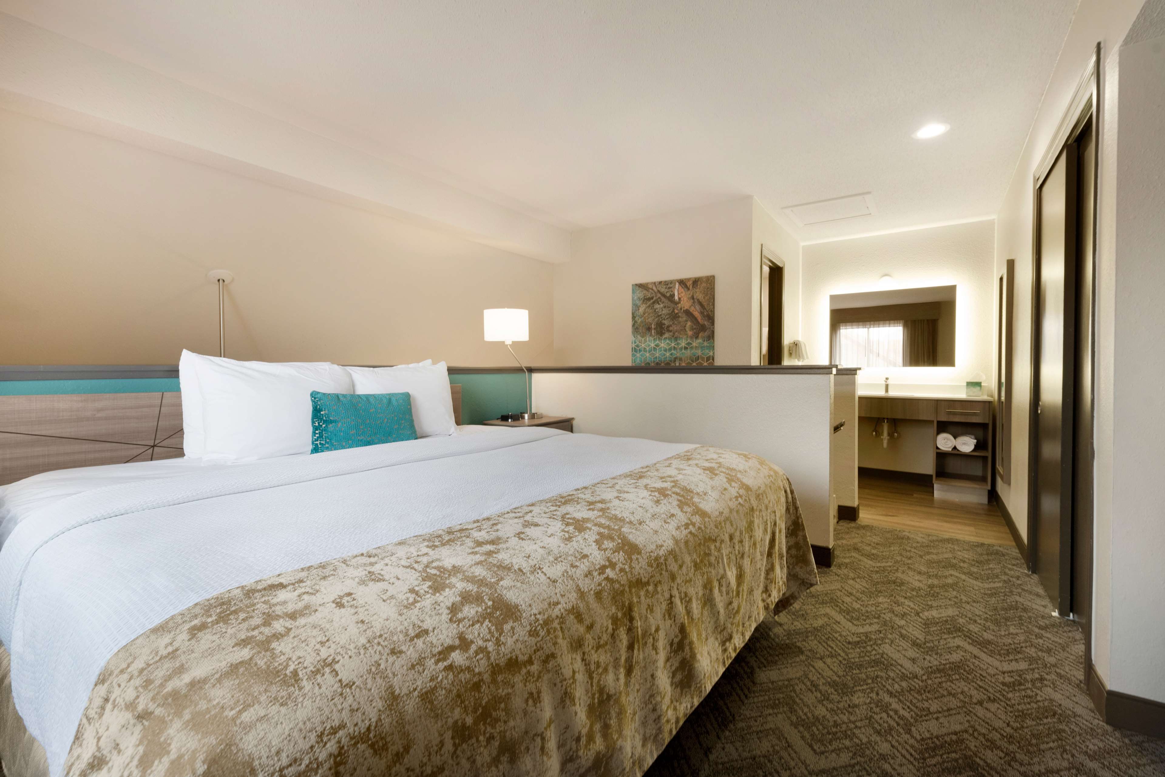 Best Western Fishkill Inn & Suites Best Western Fishkill Inn & Suites