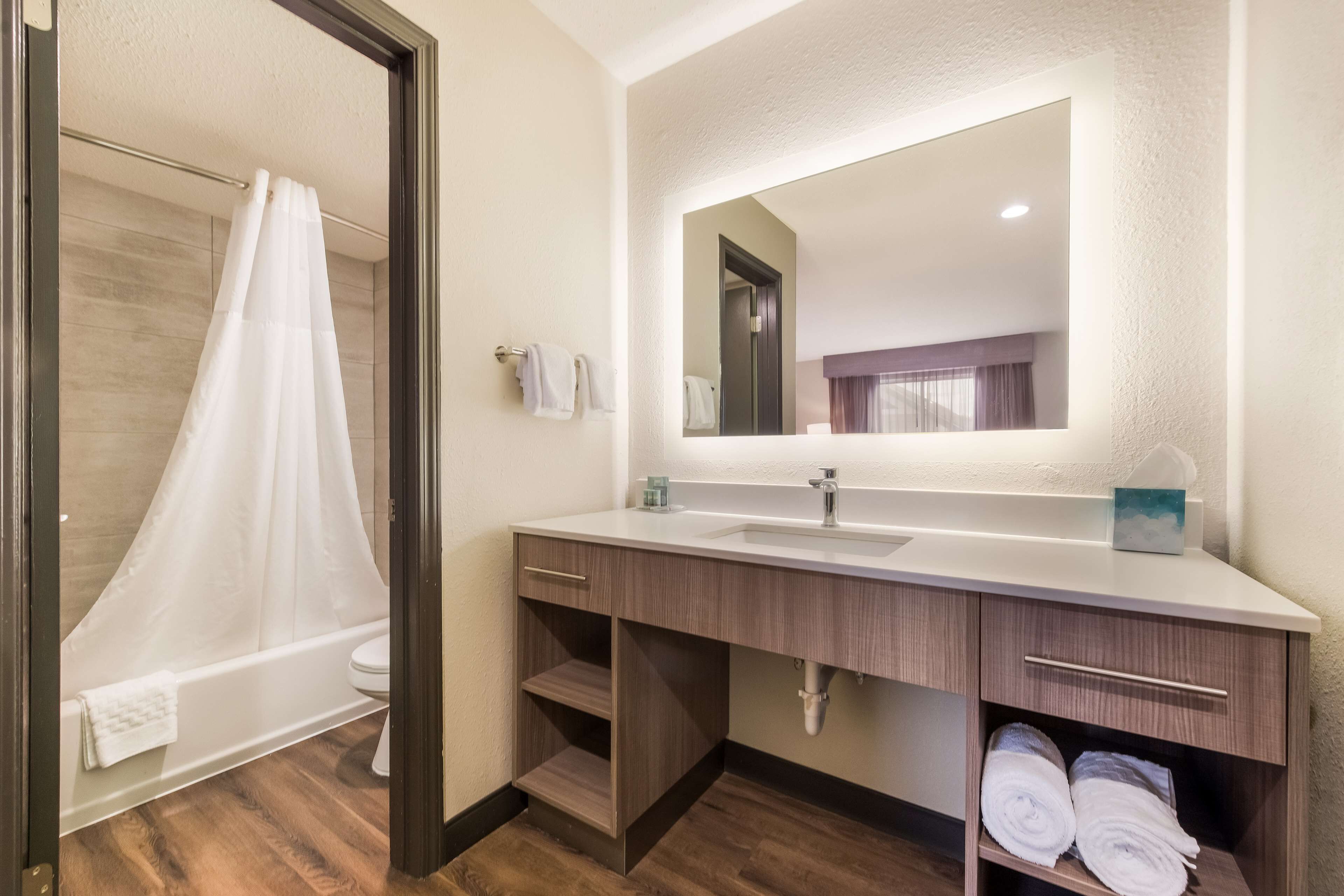 Best Western Fishkill Inn & Suites Best Western Fishkill Inn & Suites