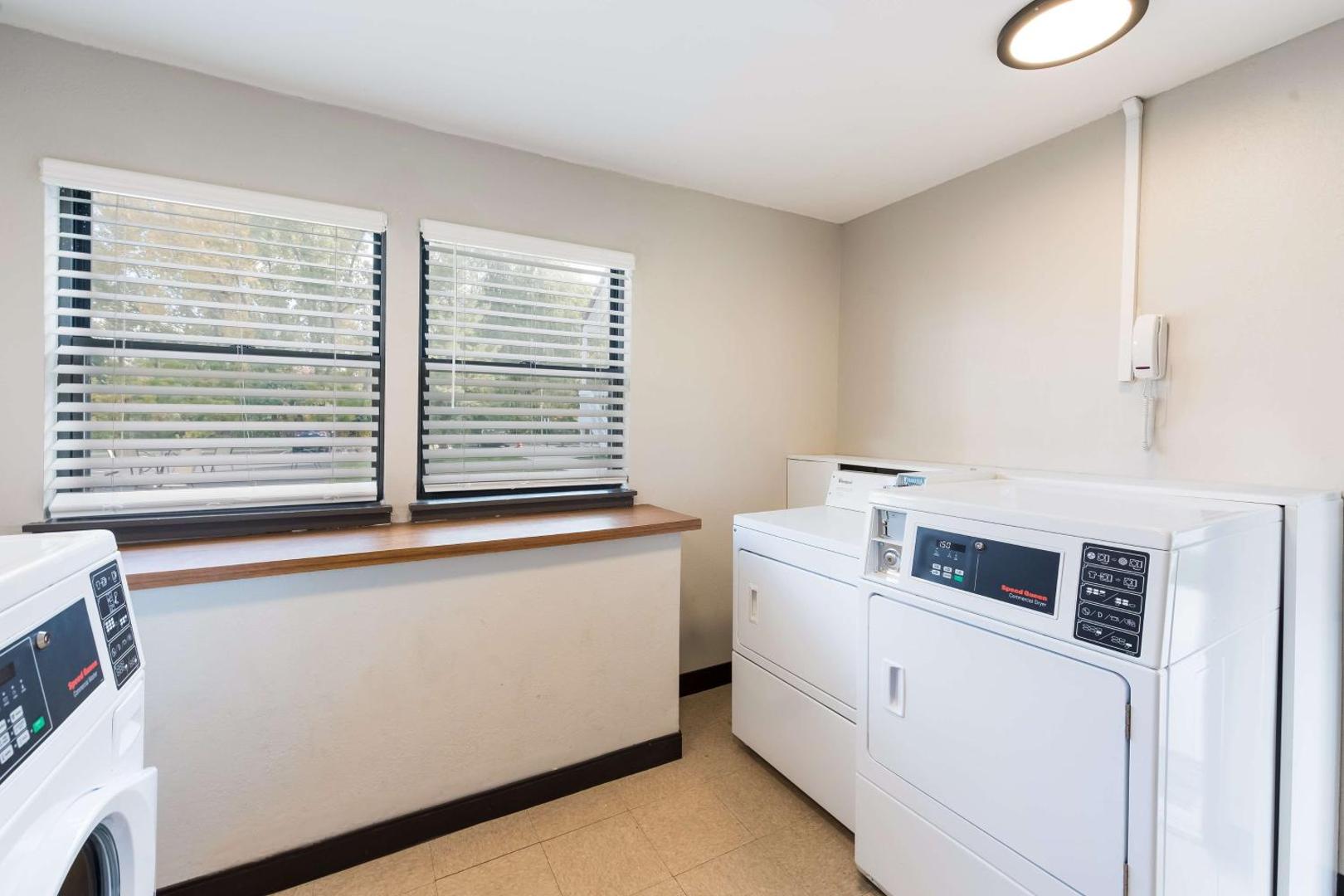 Best Western Fishkill Inn & Suites Best Western Fishkill Inn & Suites