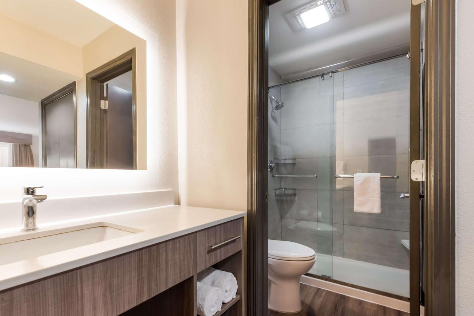 Best Western Fishkill Inn & Suites Best Western Fishkill Inn & Suites