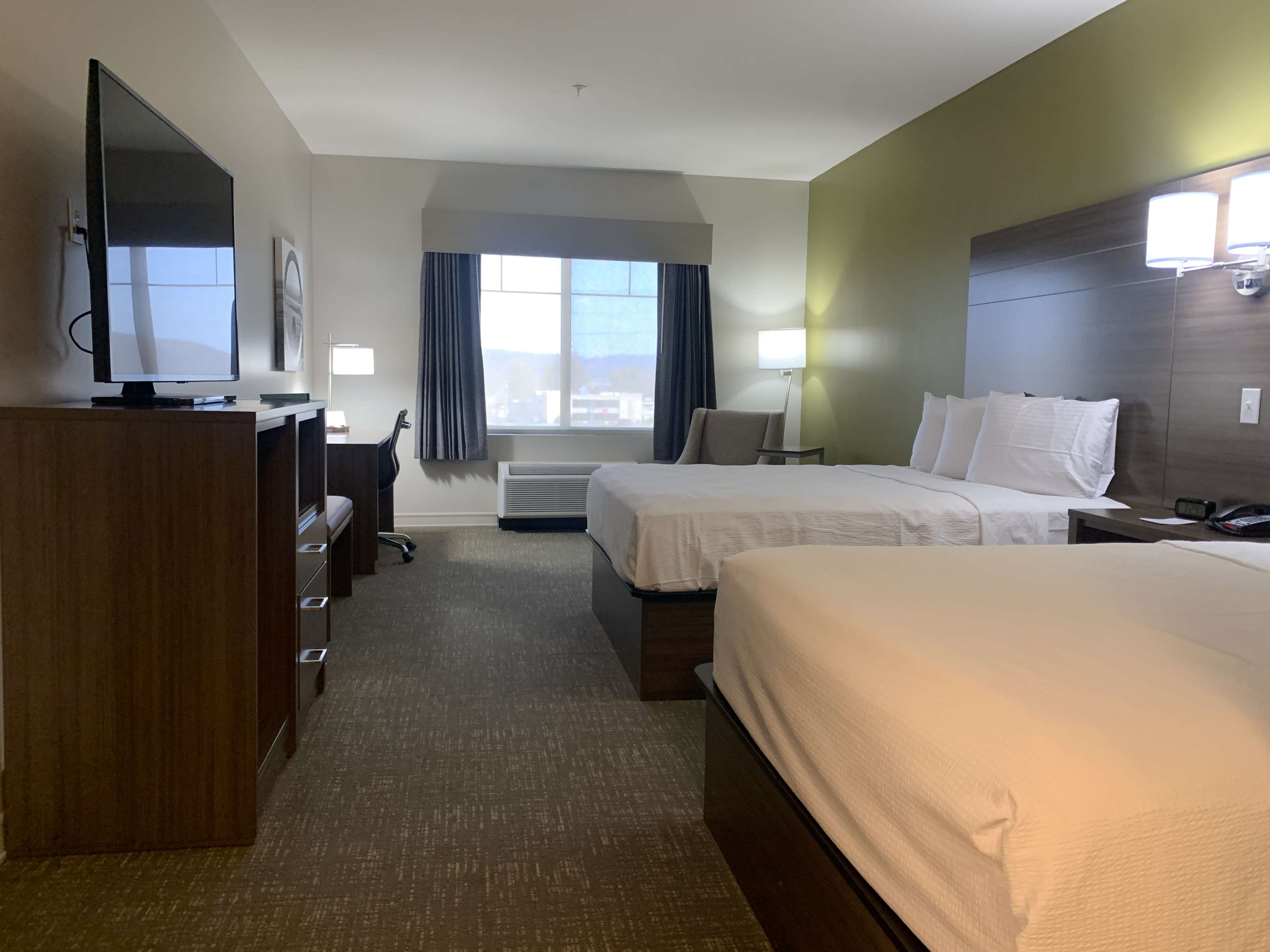 Best Western Plus Horseheads Inn & Suites