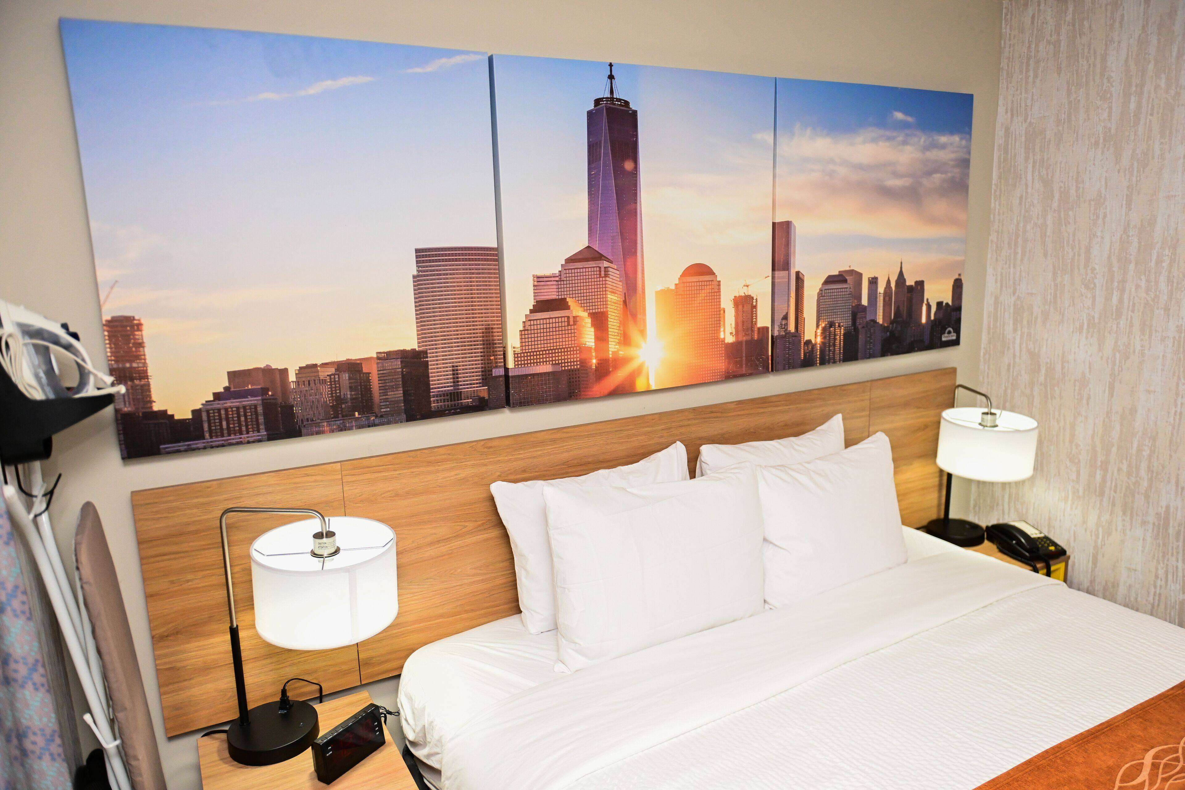 Days Inn by Wyndham Bronx NYC