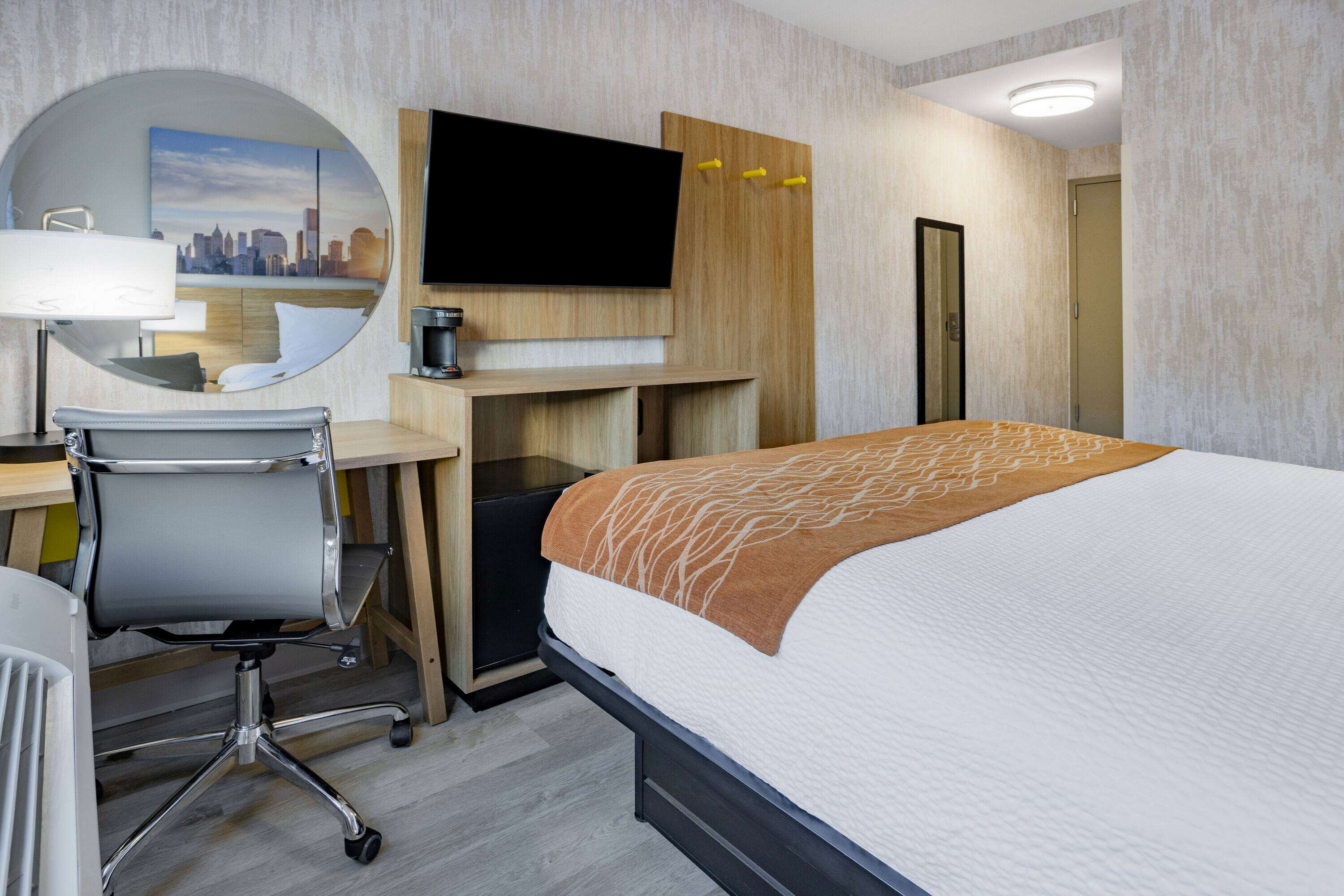 Days Inn by Wyndham Bronx NYC