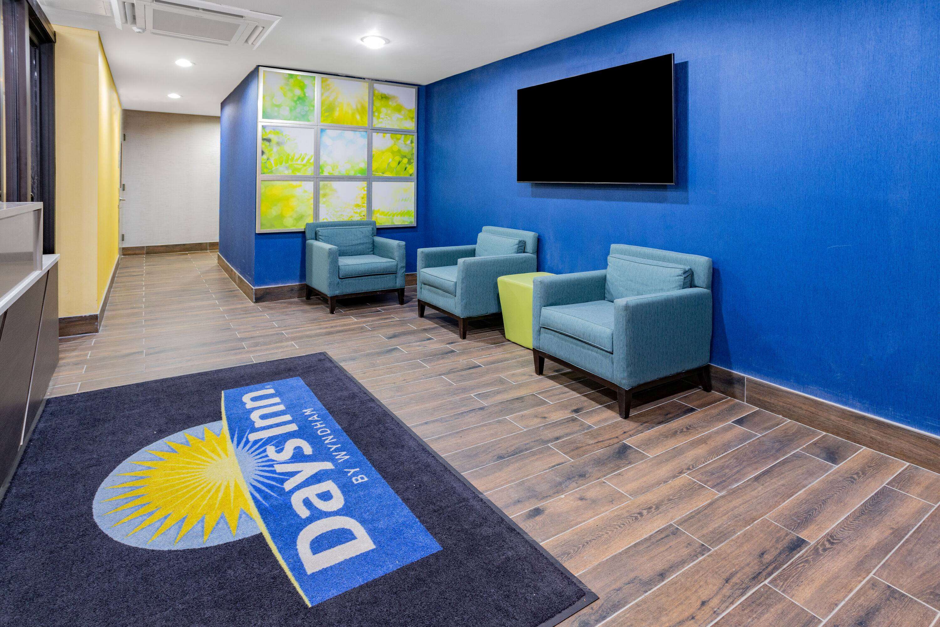 Days Inn by Wyndham Bronx NYC